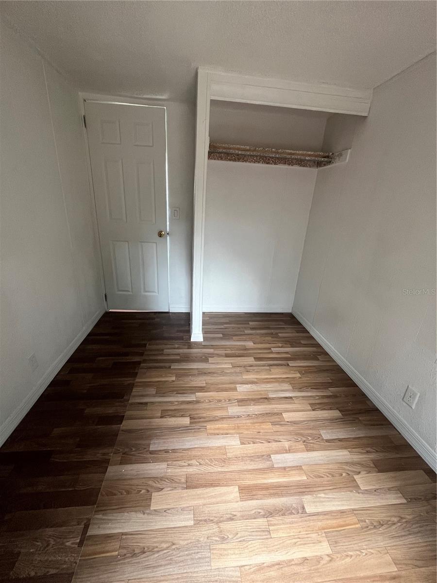 Image 20 of 28 For 10330 90th Street