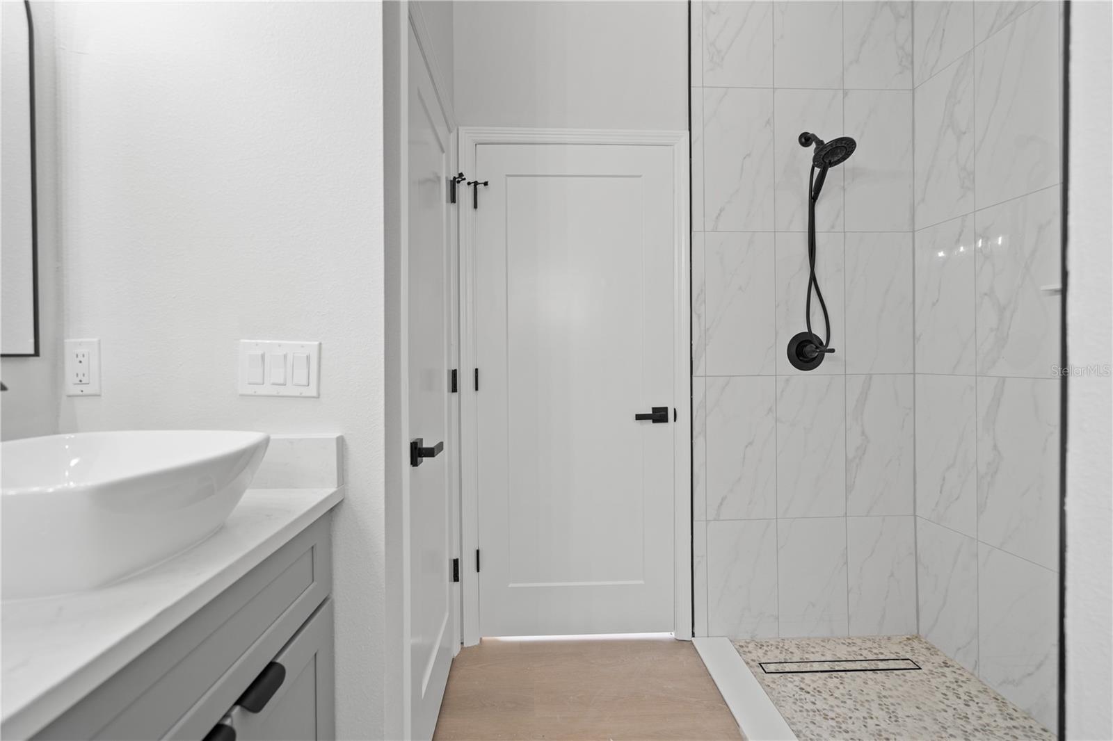 Image 15 of 31 For 11231 92nd Ct