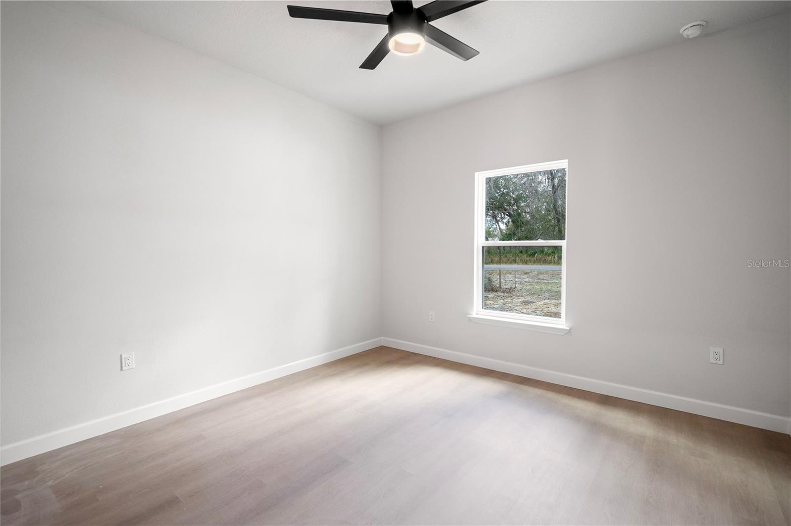 Image 17 of 31 For 11231 92nd Ct