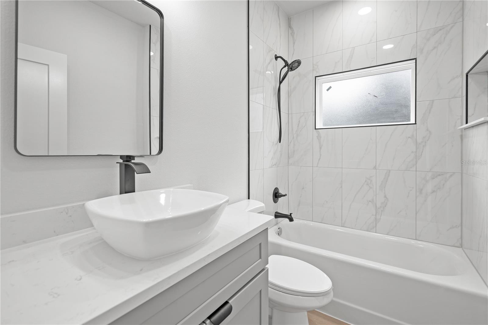 Image 19 of 31 For 11231 92nd Ct