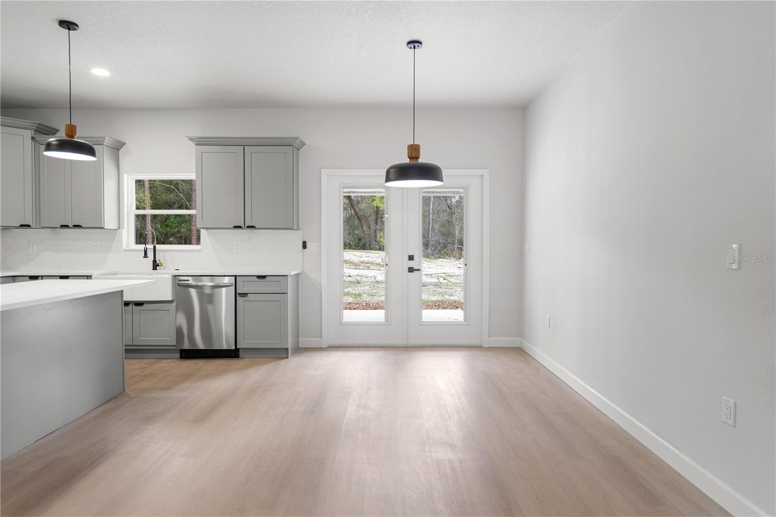 Image 6 of 31 For 11231 92nd Ct