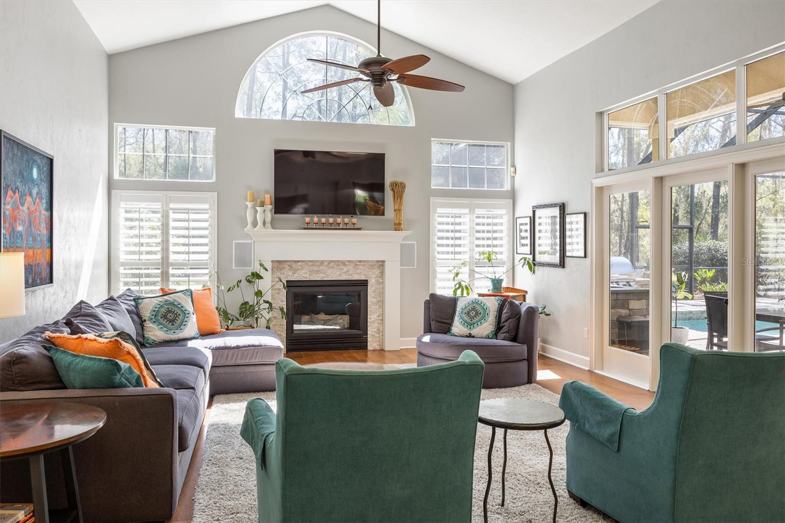 Image 23 of 87 For 3925 95th Terrace