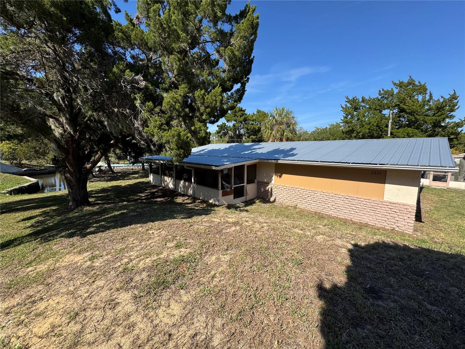 Image 3 of 25 For 2221 Waterman Drive