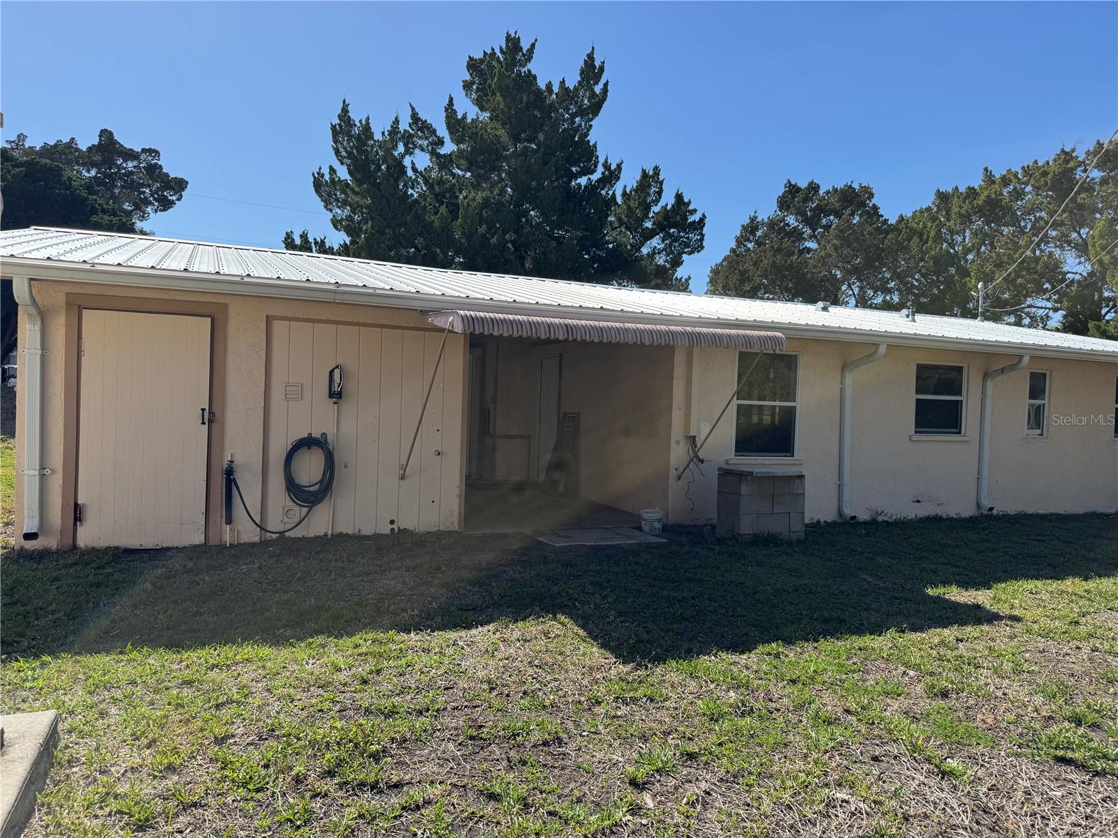 Image 5 of 25 For 2221 Waterman Drive