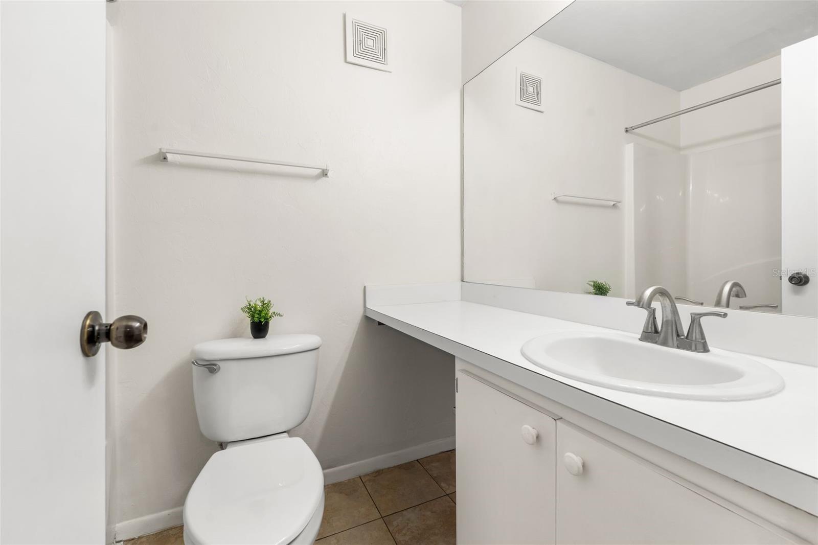 Image 16 of 47 For 4000 23rd Street 4-303