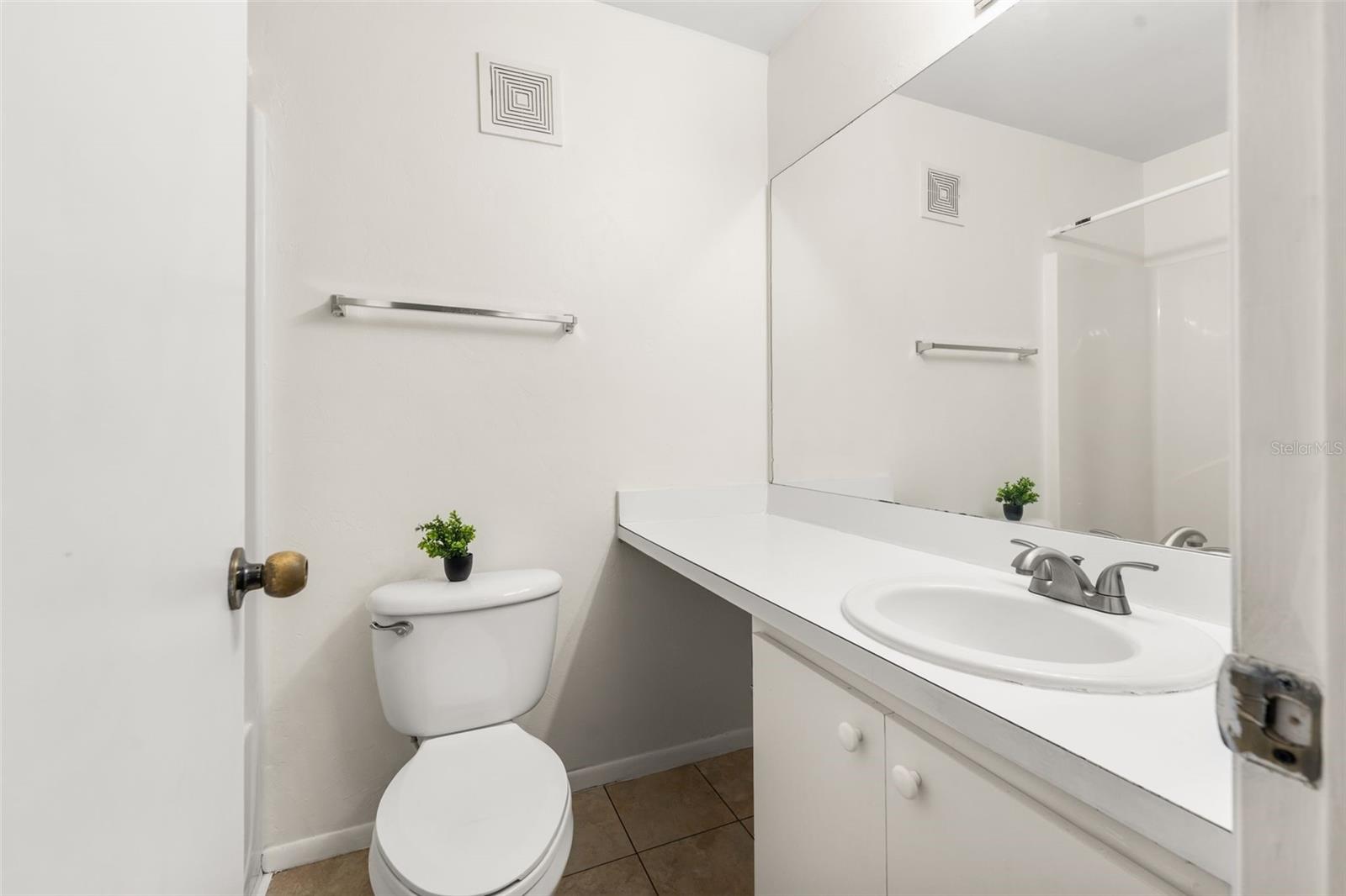 Image 23 of 47 For 4000 23rd Street 4-303