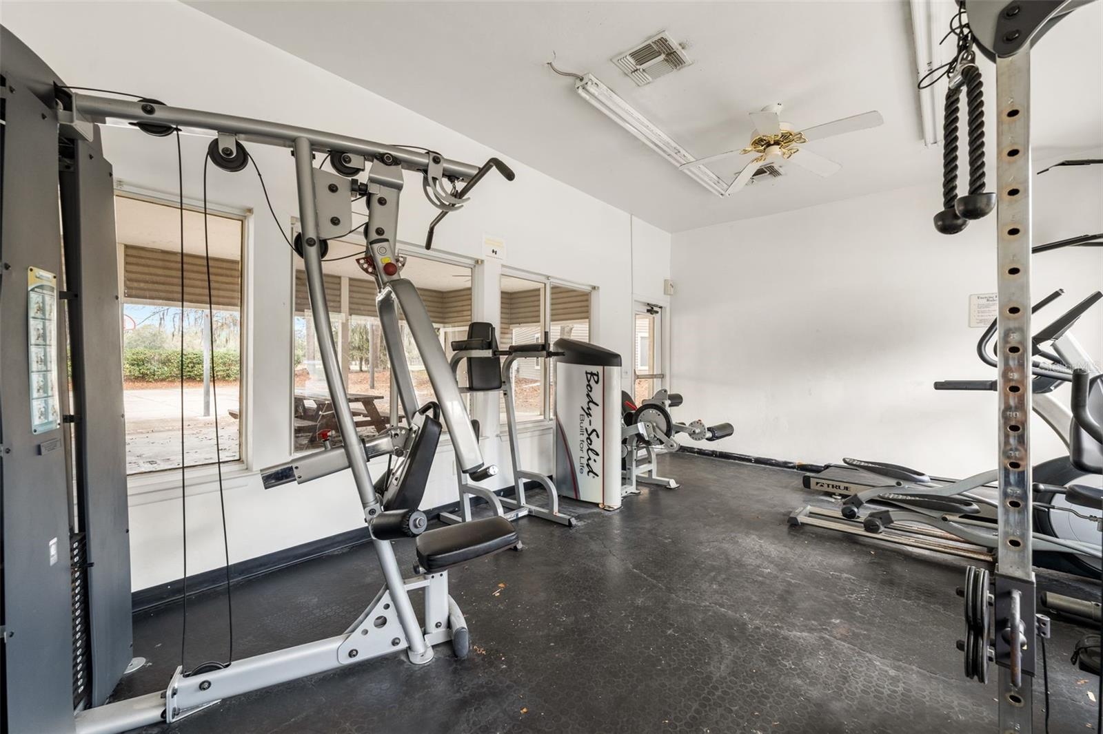 Image 37 of 47 For 4000 23rd Street 4-303