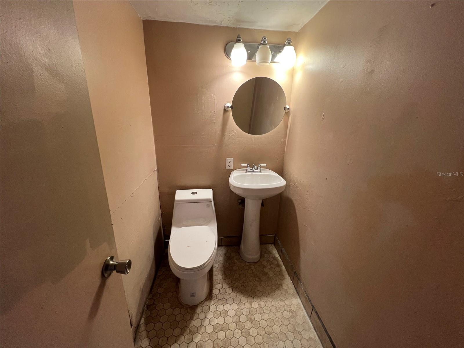 Image 10 of 23 For 914 8th Avenue 44