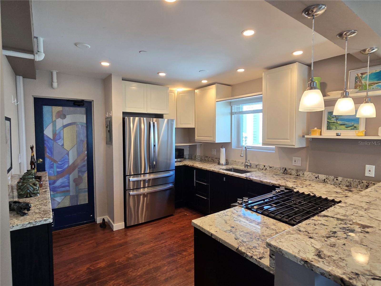 Image 23 of 27 For 130 4th Avenue N 615