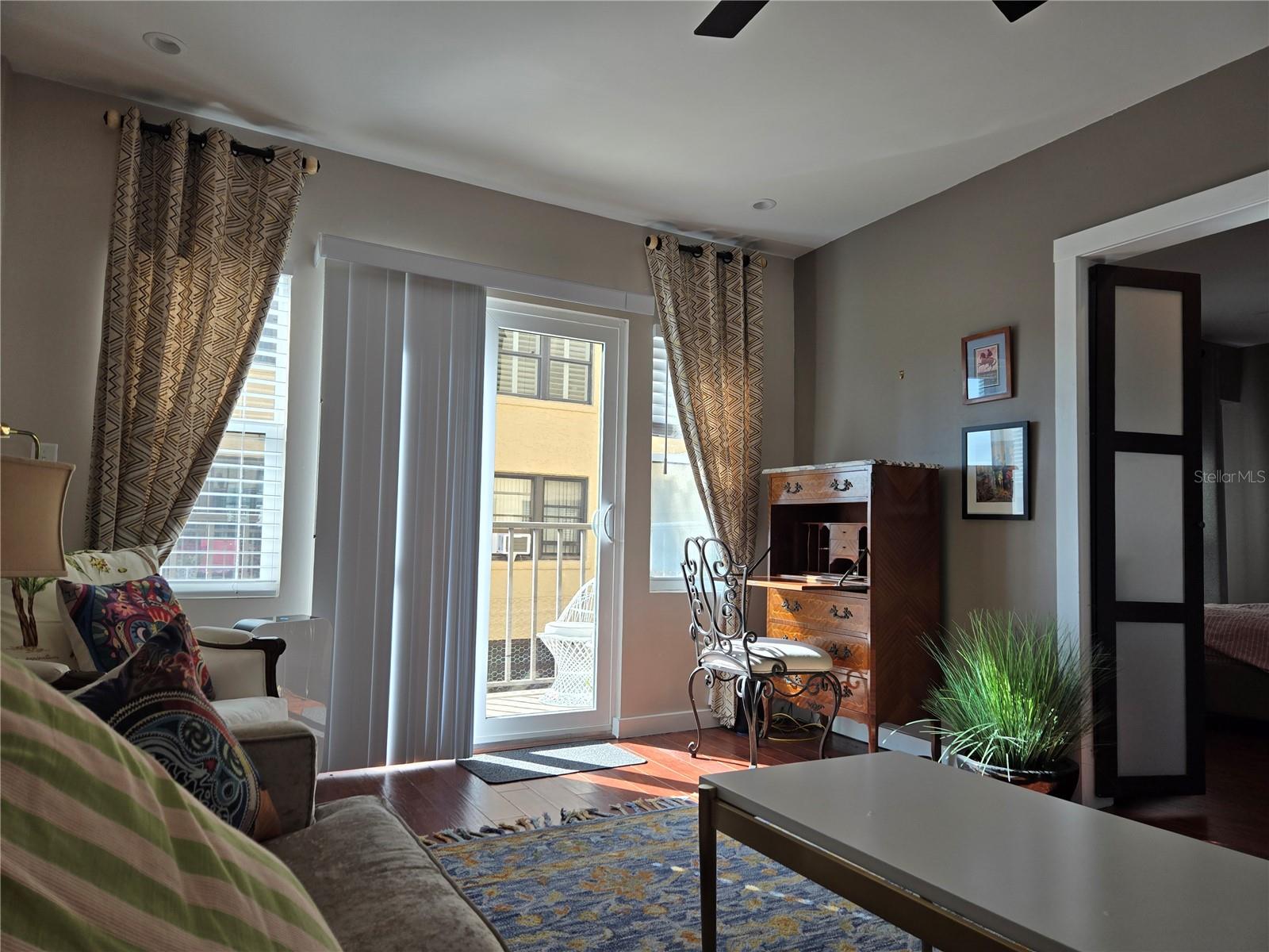 Image 8 of 27 For 130 4th Avenue N 615