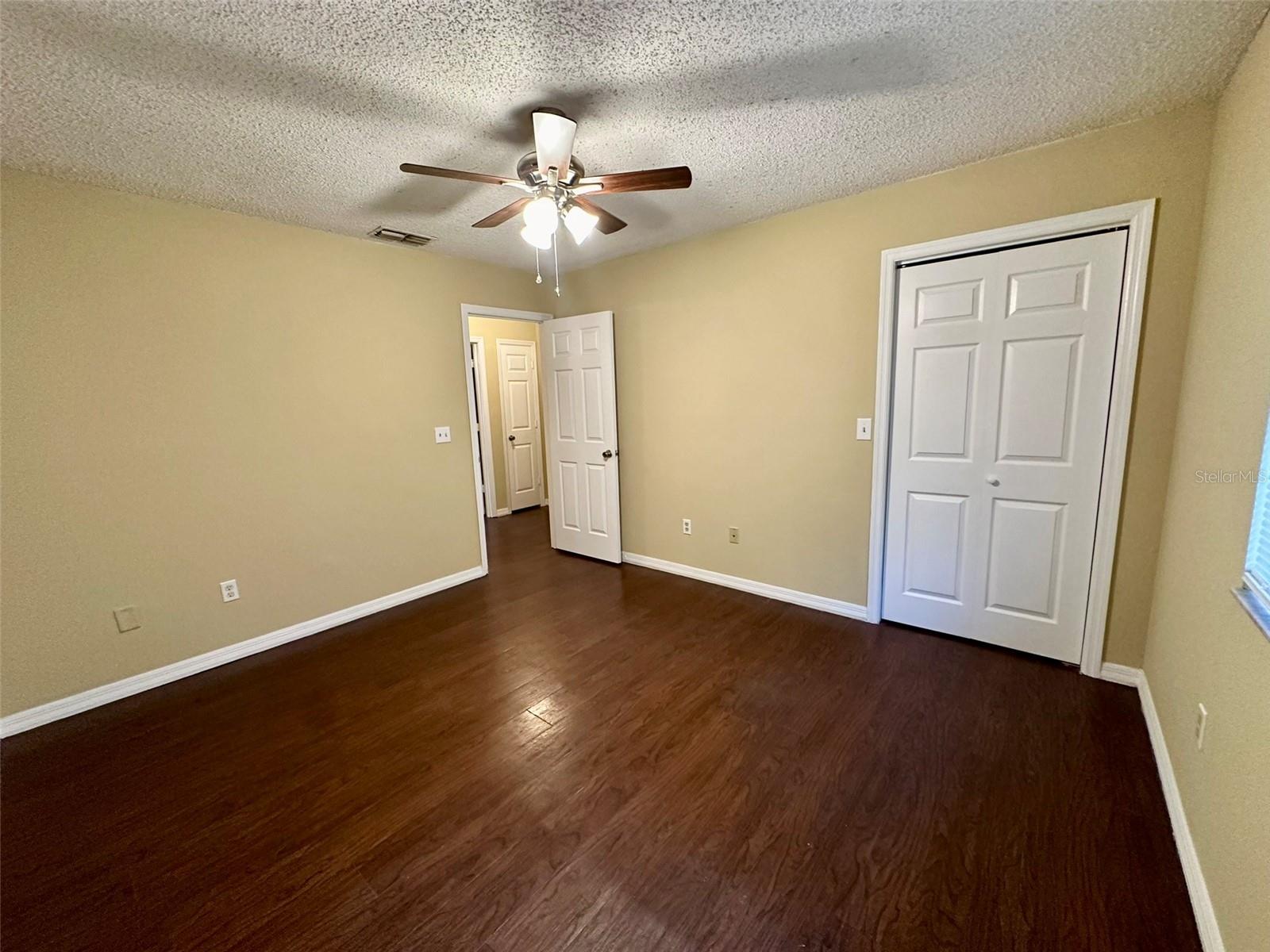 Image 17 of 20 For 2427 4th Terrace