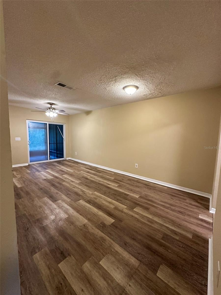 Image 7 of 20 For 2427 4th Terrace