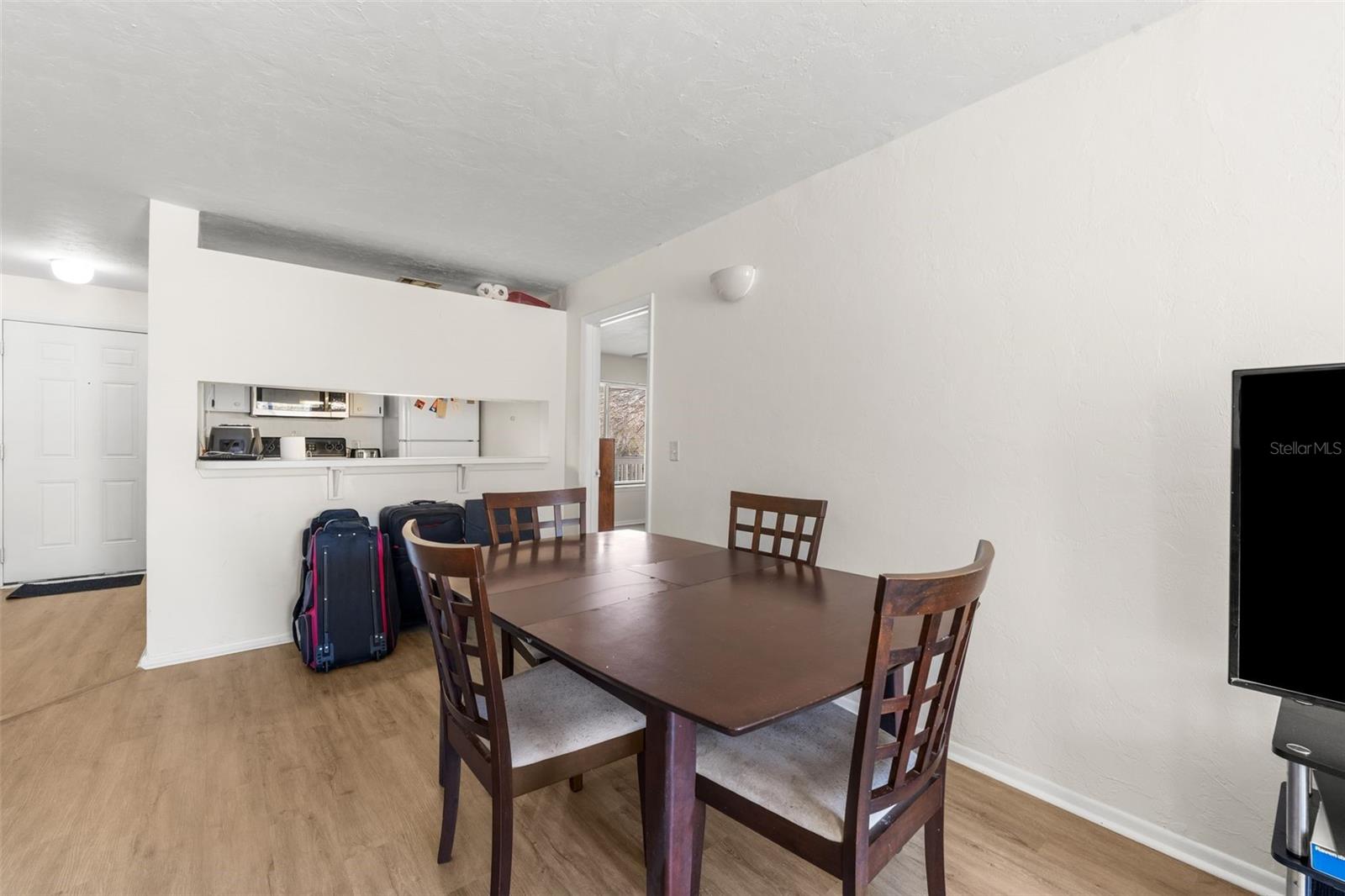 Image 6 of 27 For 4000 23rd Street 2-303