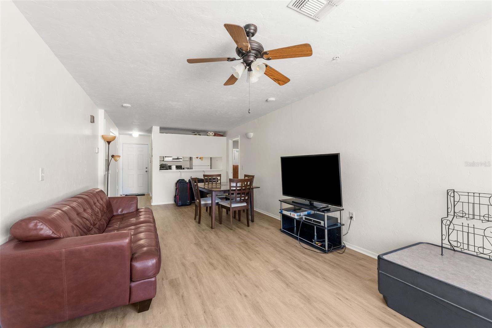 Image 7 of 27 For 4000 23rd Street 2-303