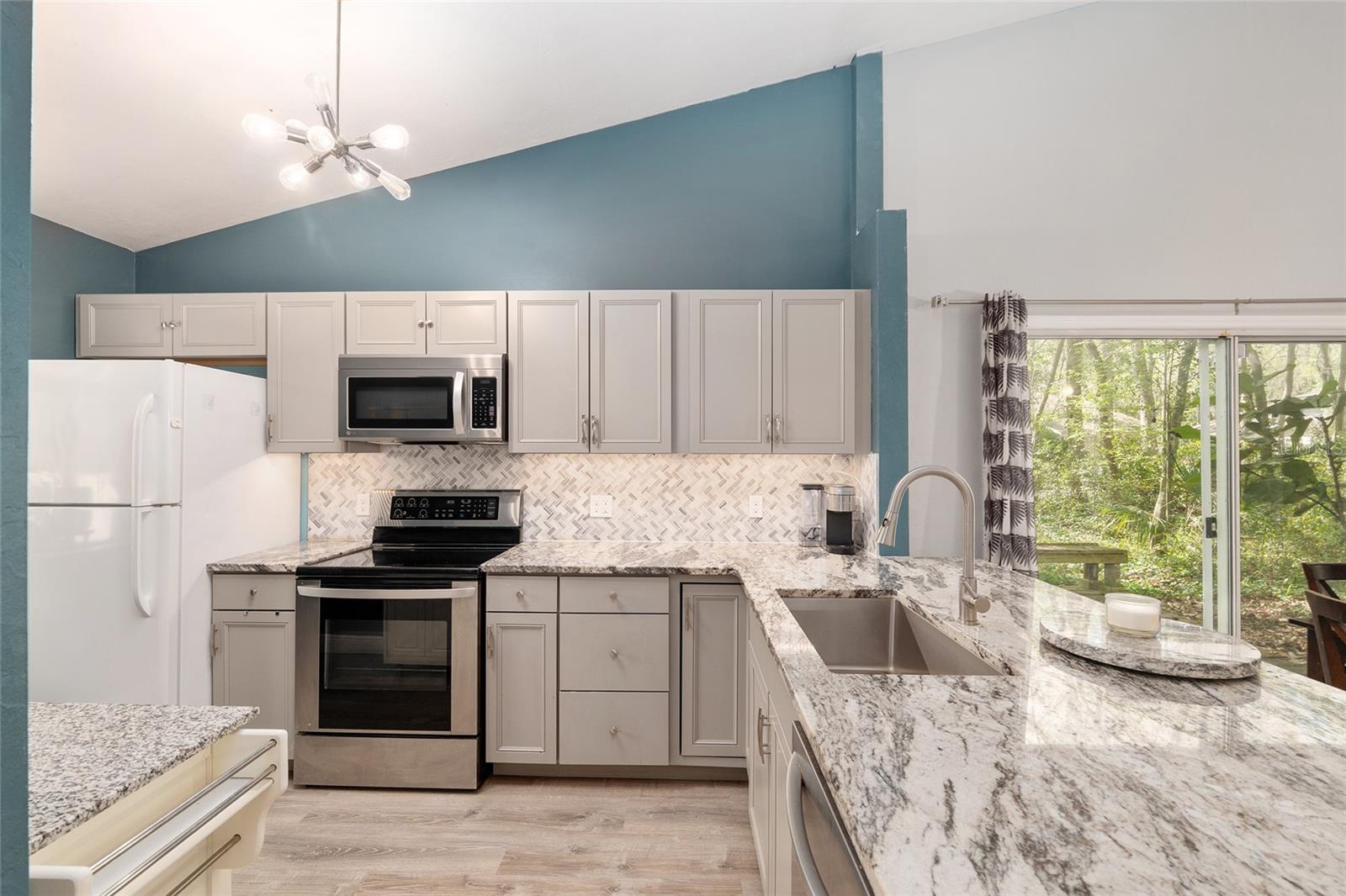 Image 24 of 69 For 920 50th Way