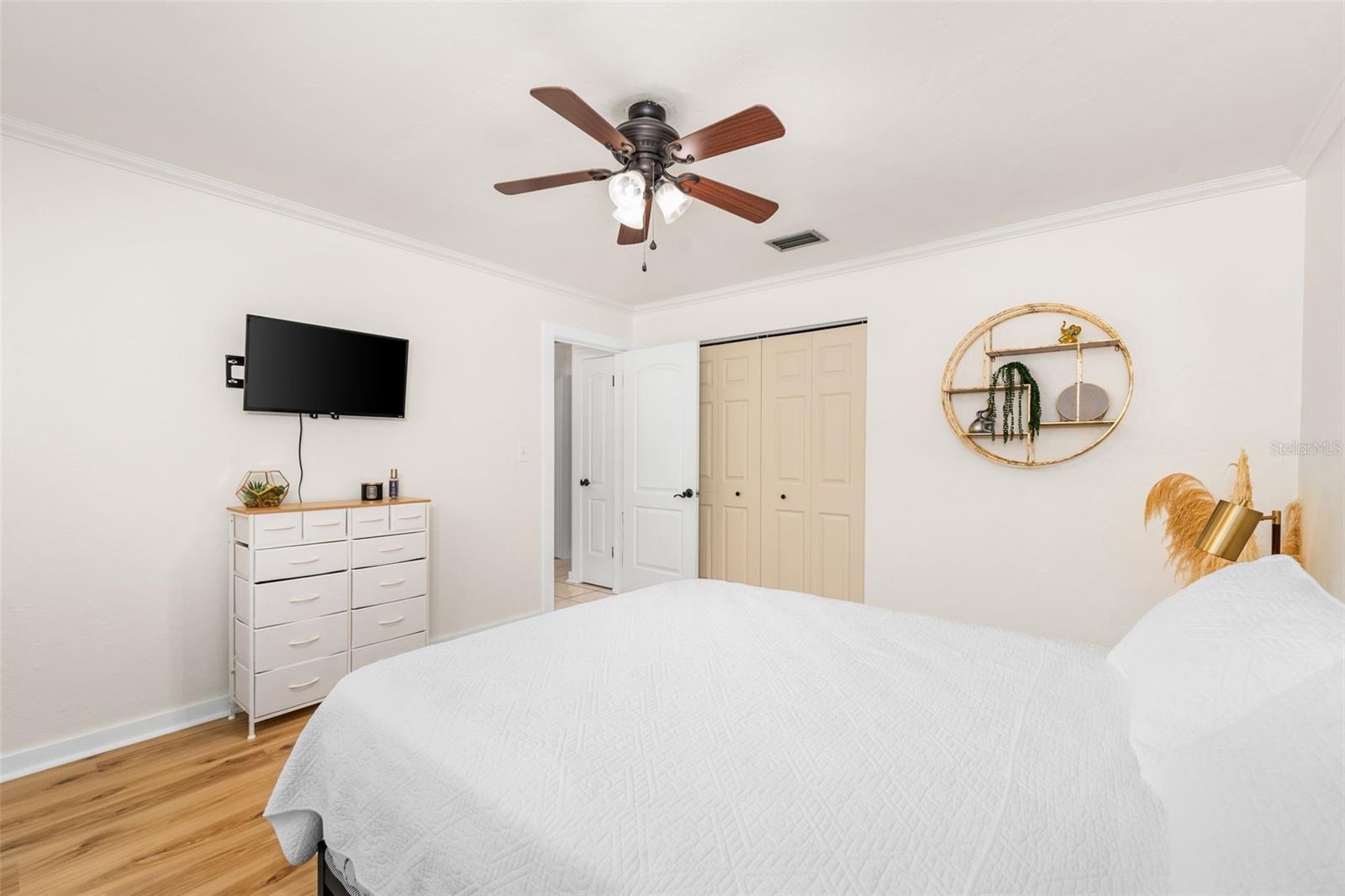 Image 18 of 32 For 1909 48th Avenue