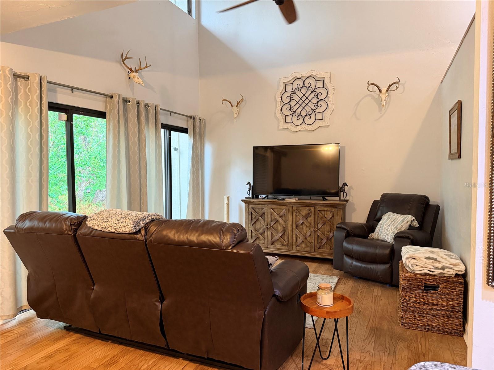 Image 11 of 27 For 5418 4th Place