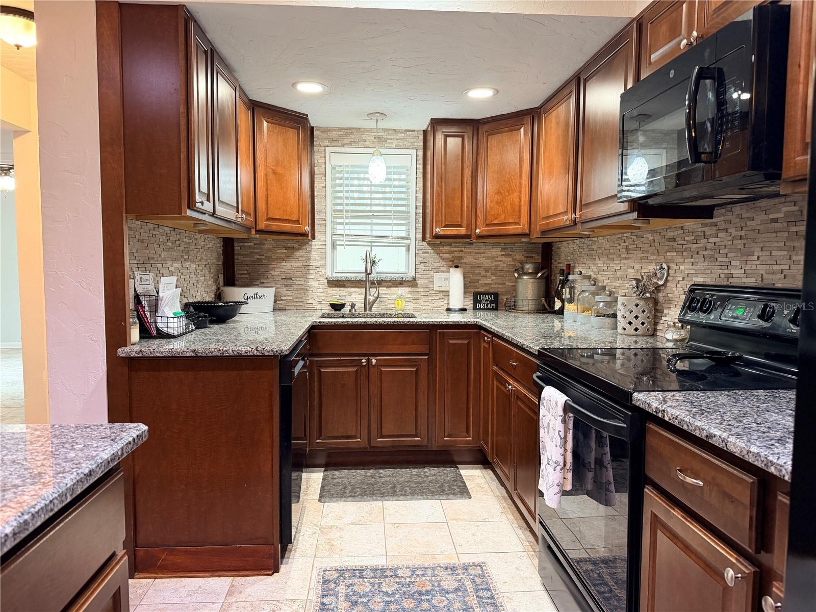 Image 2 of 27 For 5418 4th Place