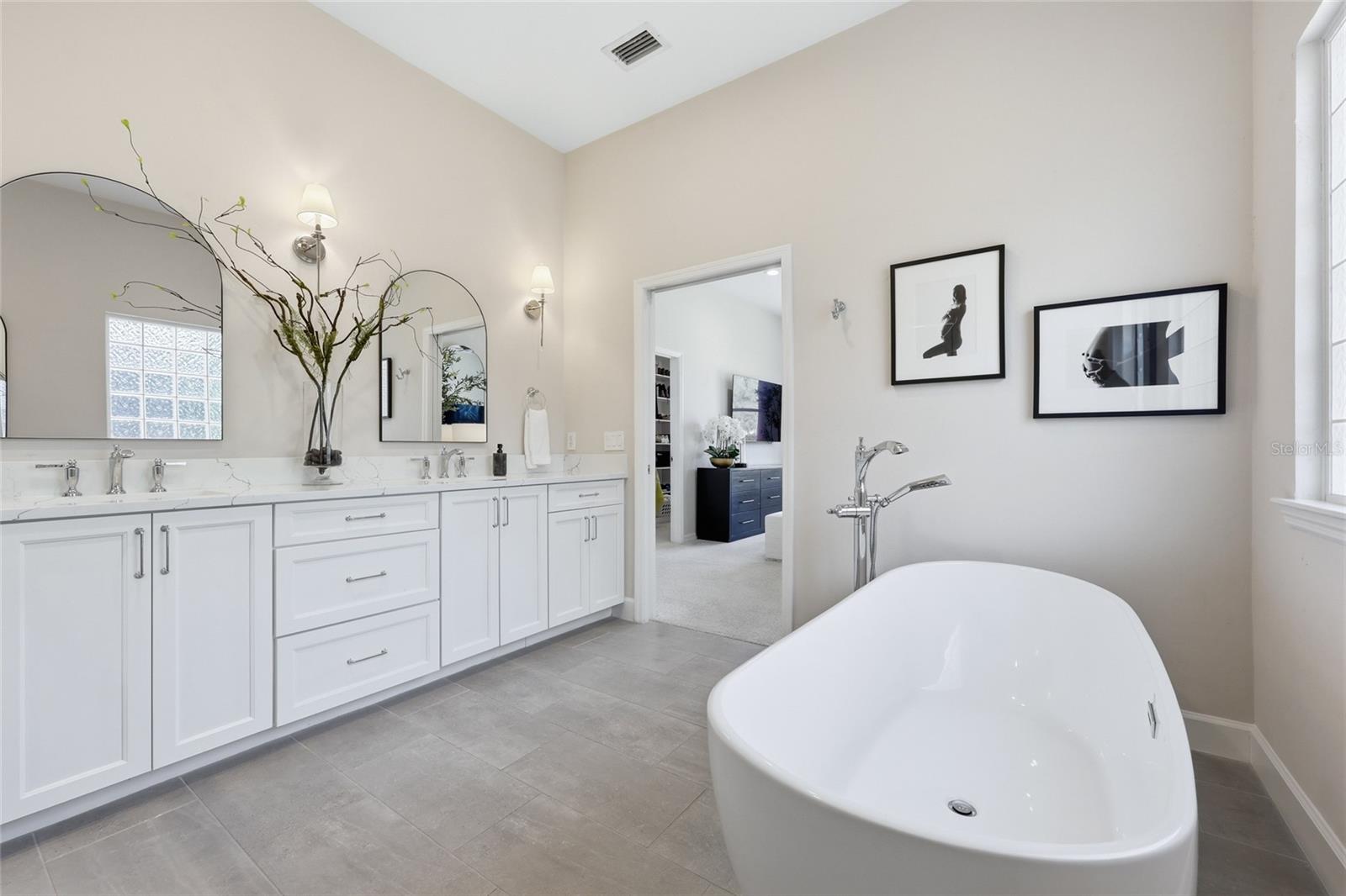 Image 20 of 60 For 10226 49th Lane