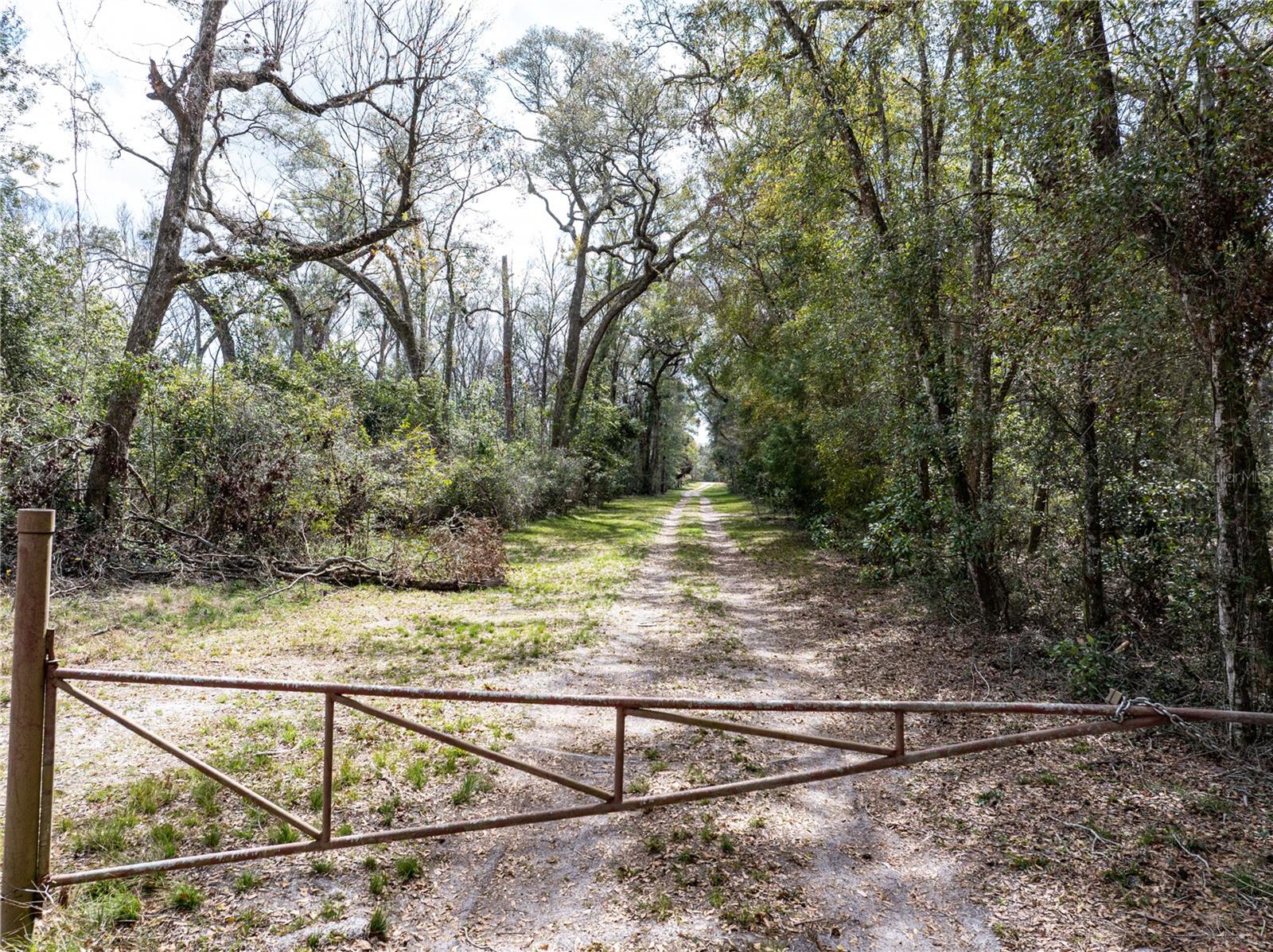 Image 12 of 39 For 0 65th Place A