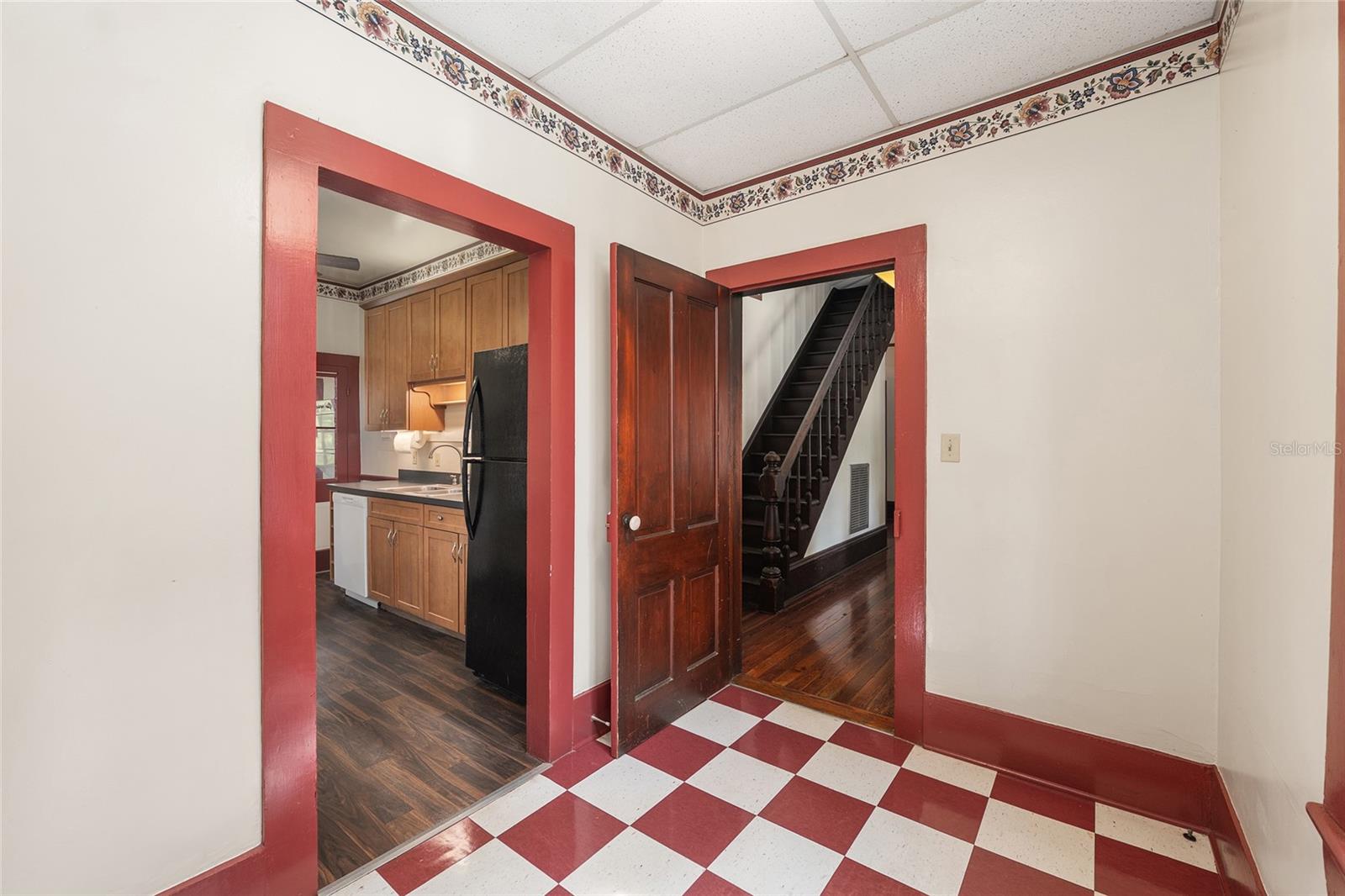 Image 52 of 88 For 306 3rd Street