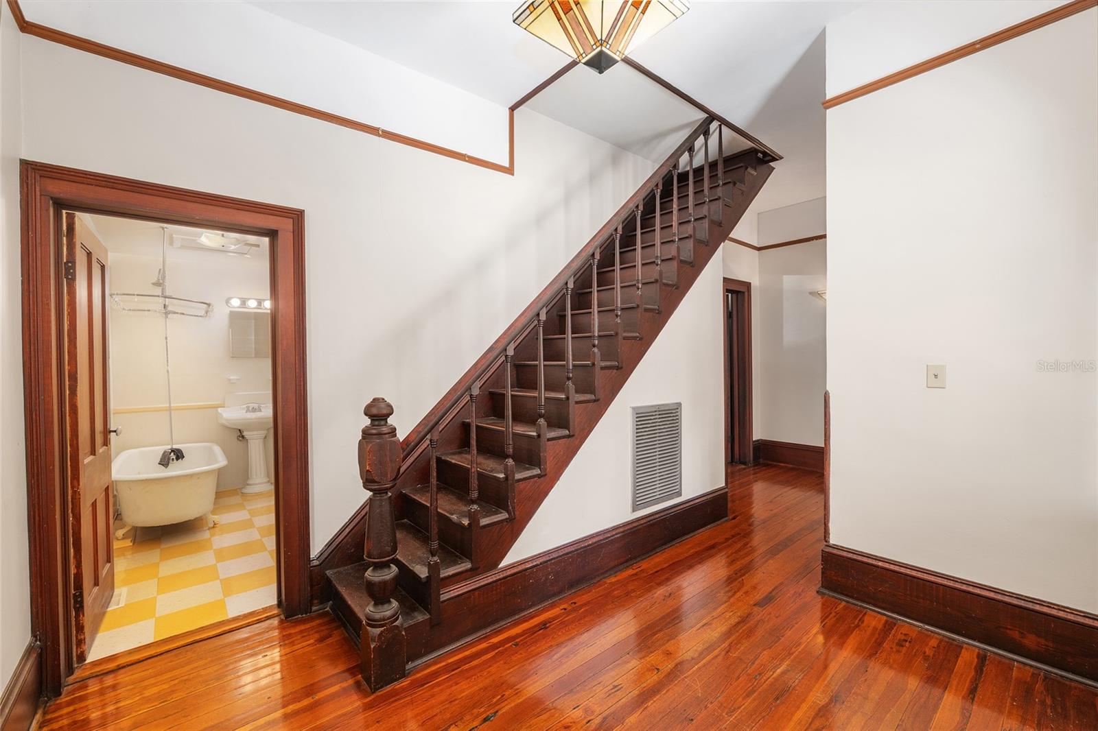 Image 55 of 88 For 306 3rd Street