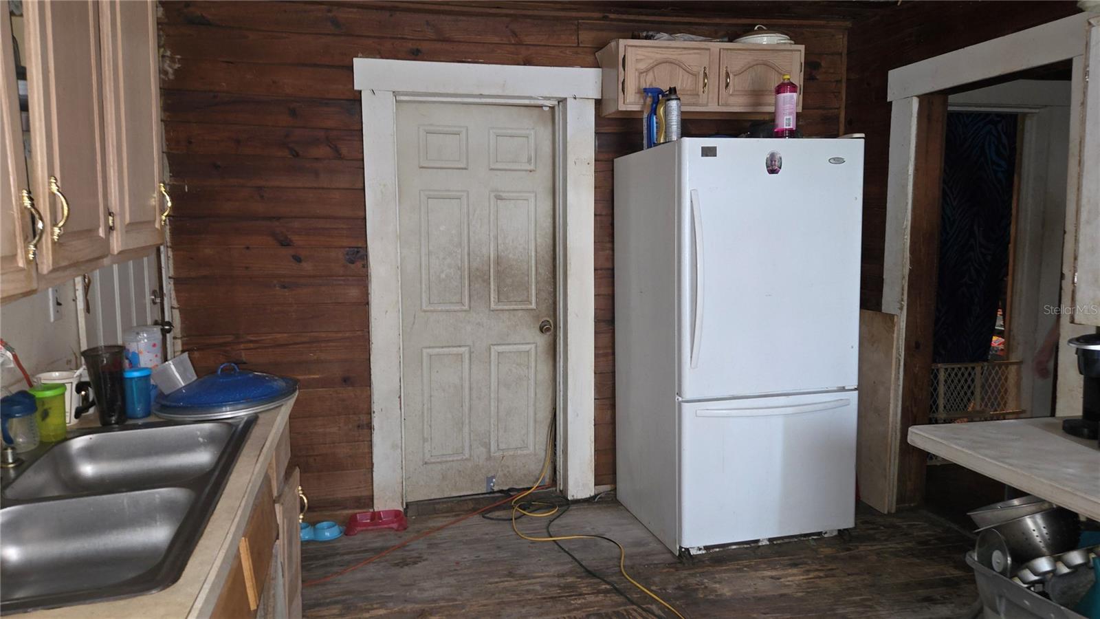 Image 10 of 14 For 883 Maple Lane