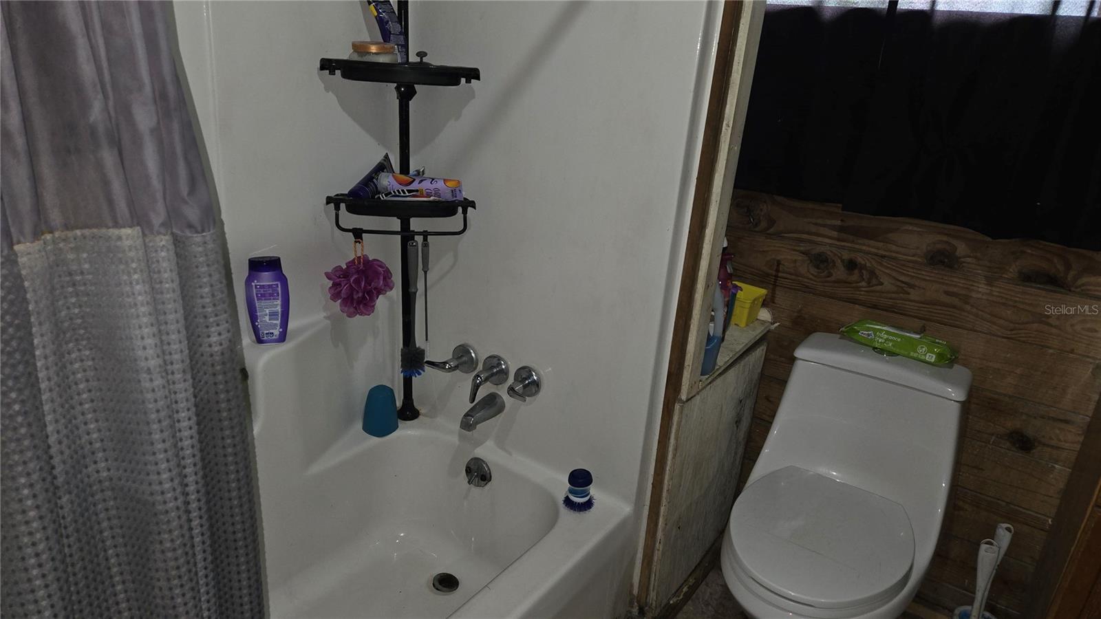 Image 12 of 14 For 883 Maple Lane