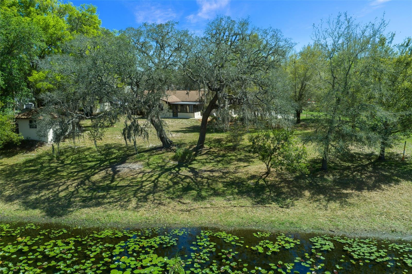 Image 10 of 76 For 9923 Saint Regis Court