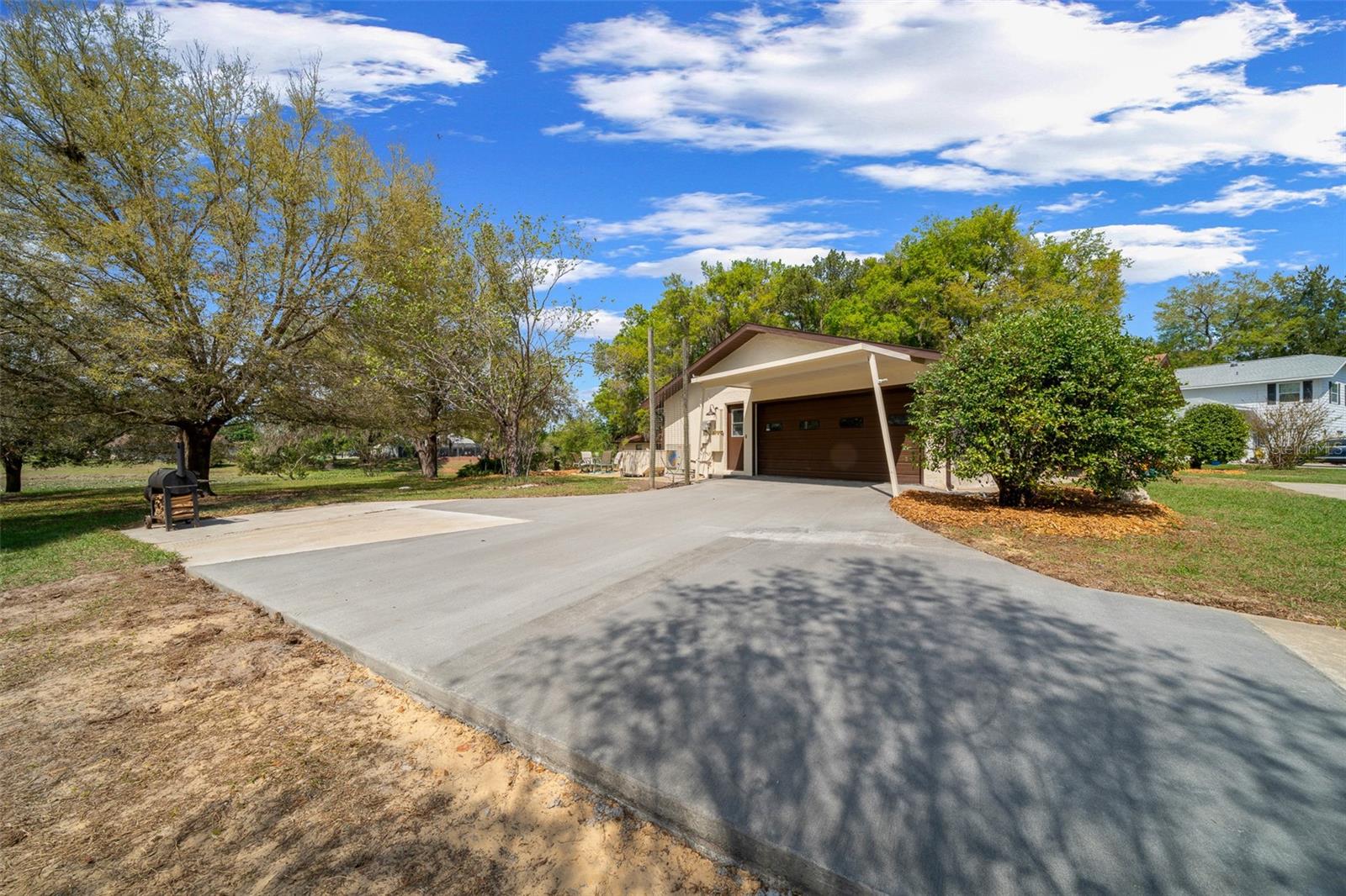 Image 20 of 76 For 9923 Saint Regis Court