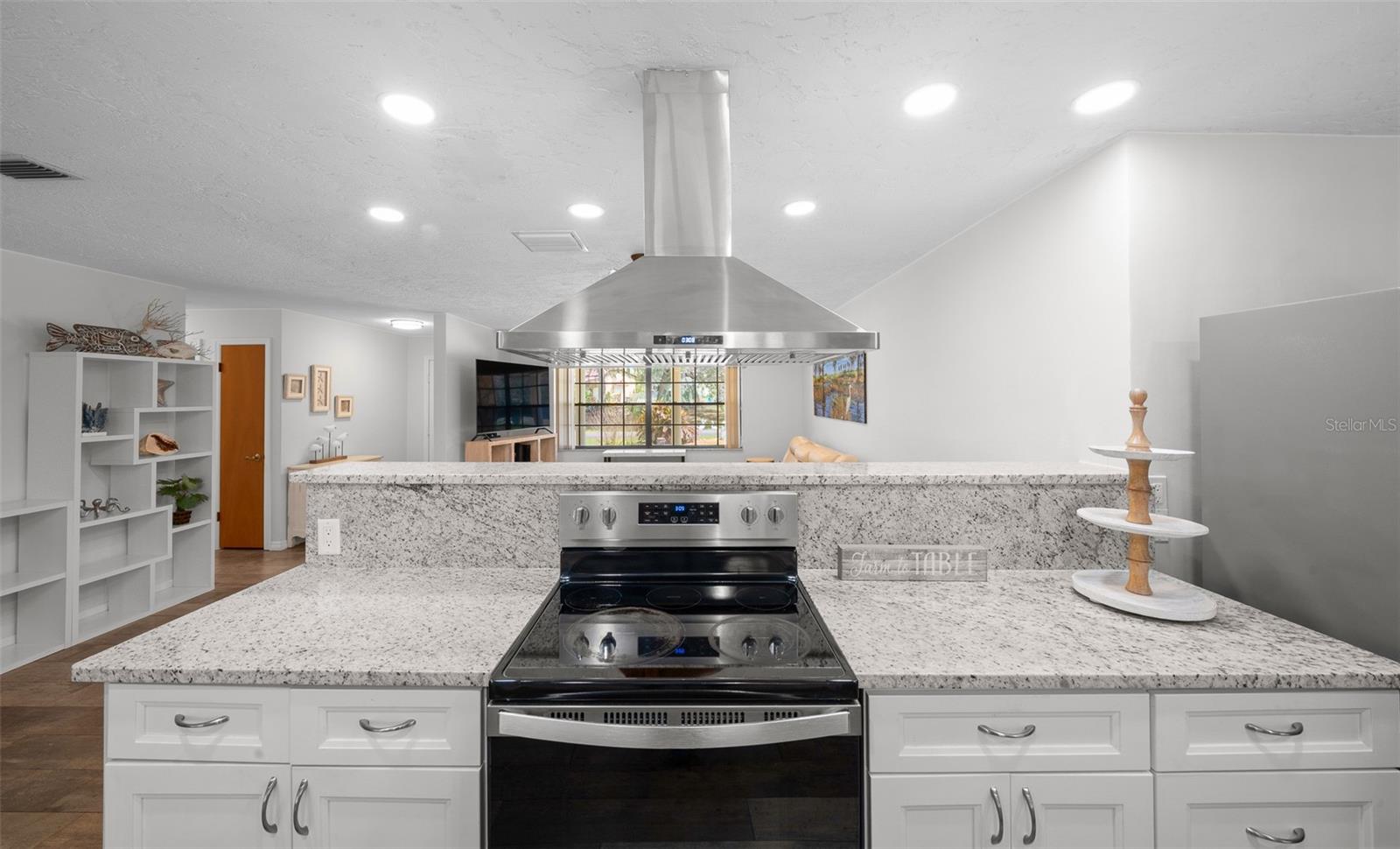 Image 47 of 76 For 9923 Saint Regis Court