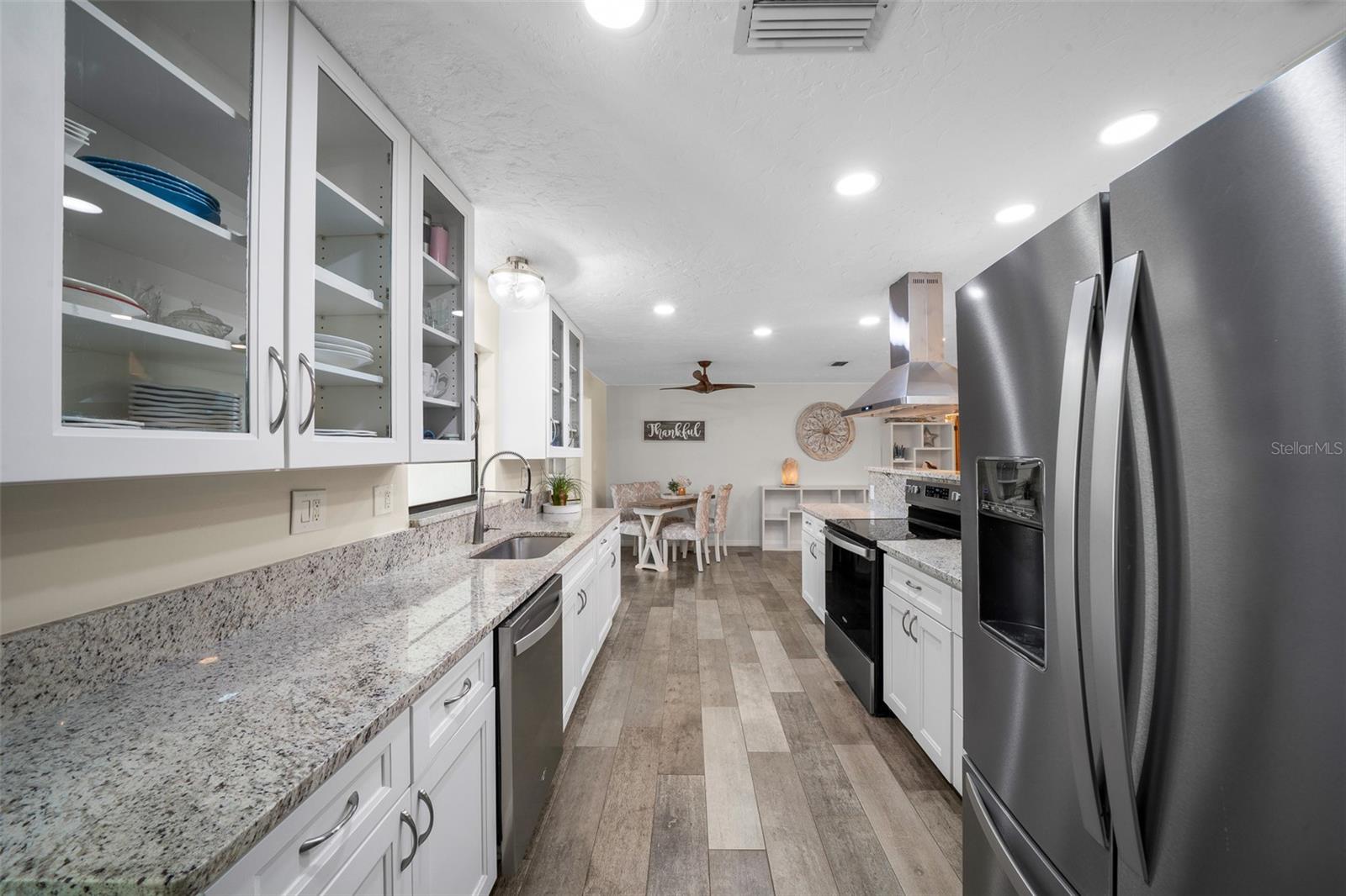 Image 49 of 76 For 9923 Saint Regis Court