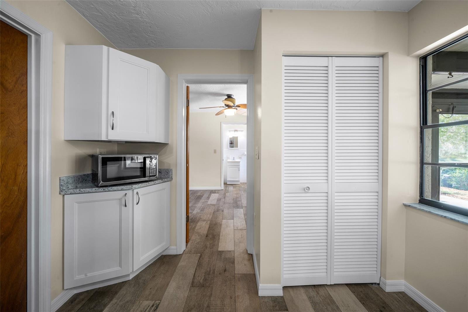 Image 51 of 76 For 9923 Saint Regis Court