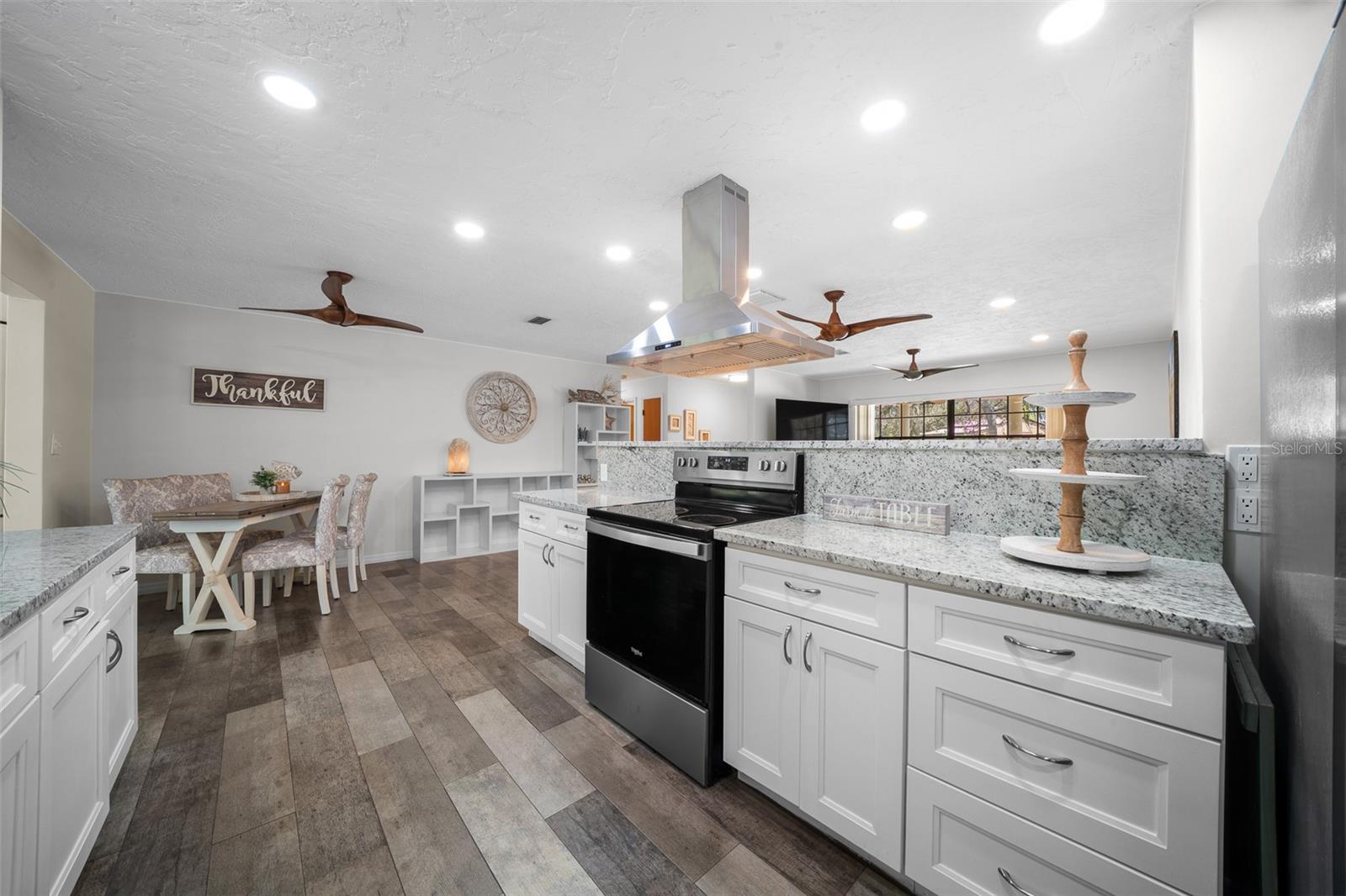 Image 56 of 76 For 9923 Saint Regis Court