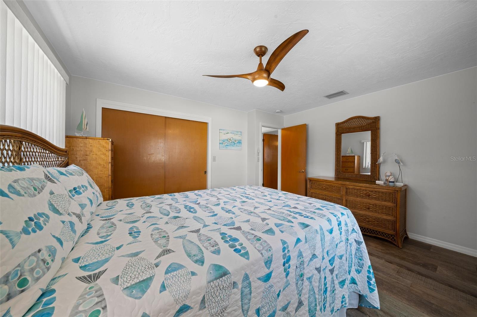 Image 69 of 76 For 9923 Saint Regis Court