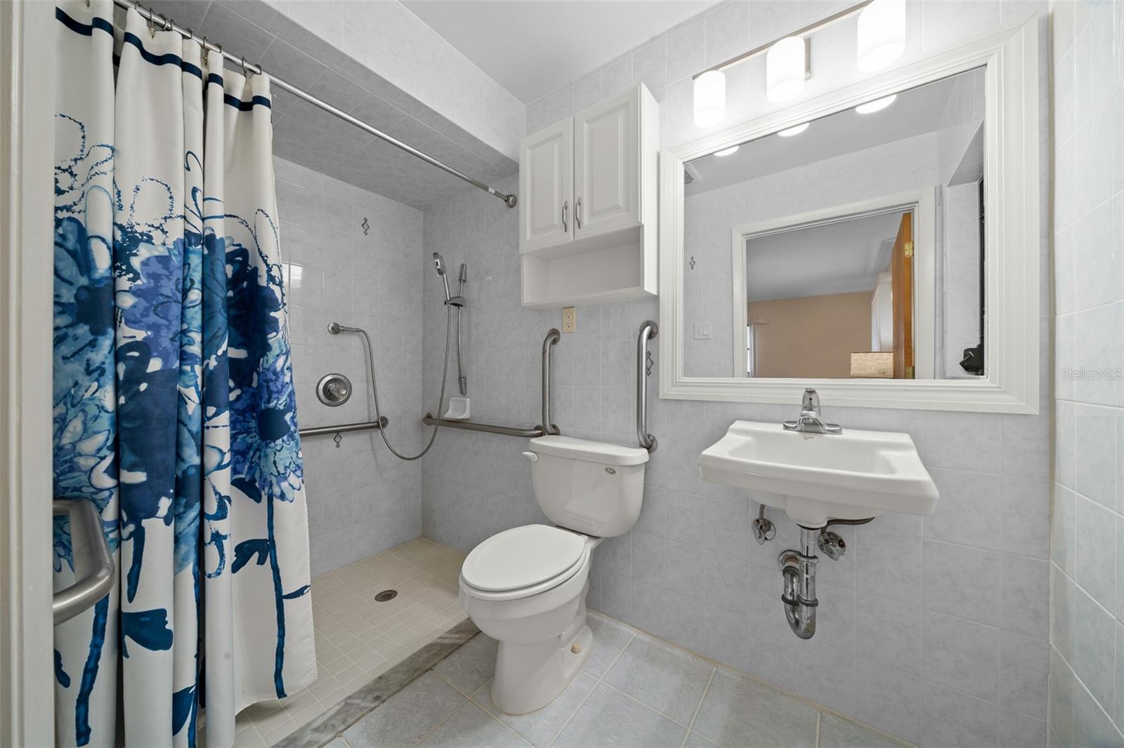 Image 73 of 76 For 9923 Saint Regis Court