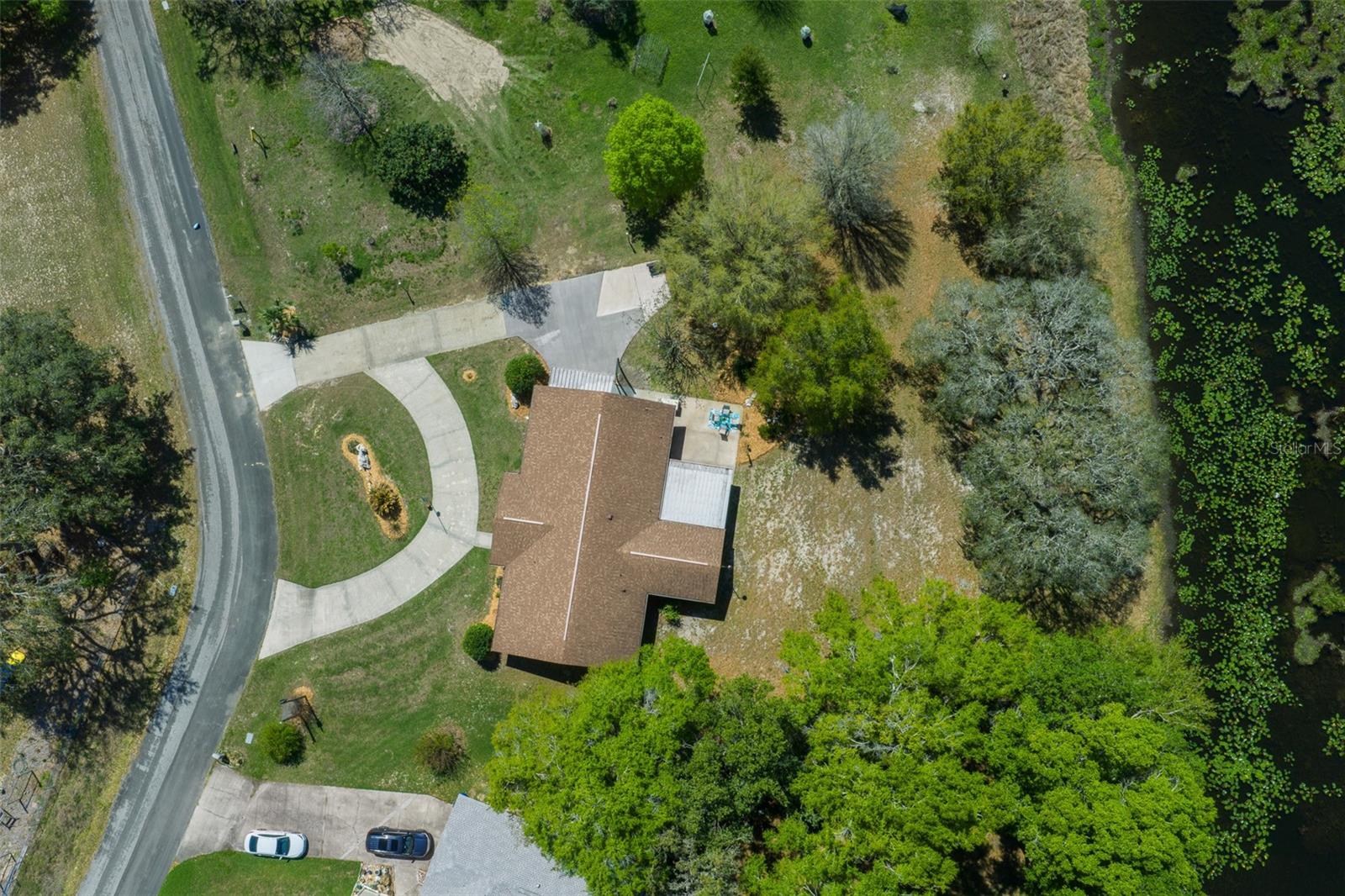 Image 8 of 76 For 9923 Saint Regis Court