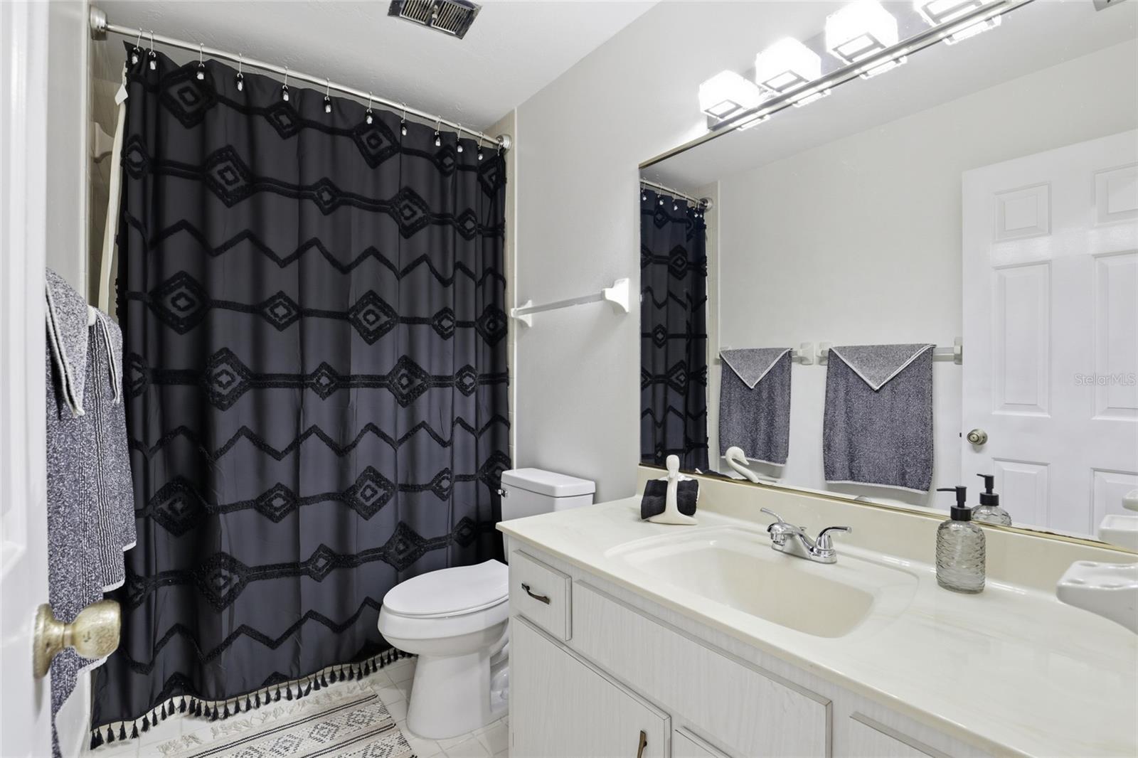 Image 23 of 41 For 3806 17th Street