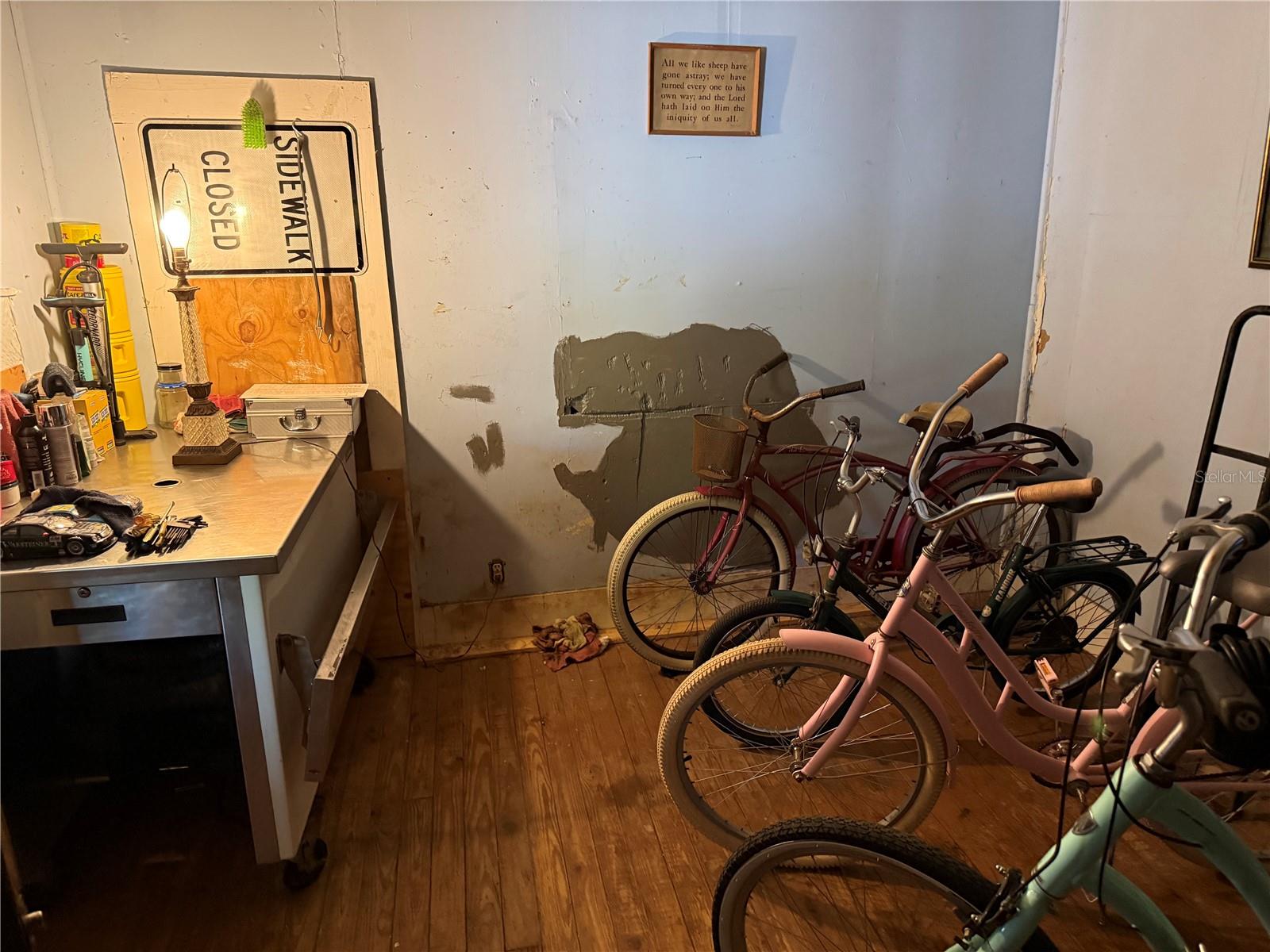 Image 7 of 13 For 337 Jeb Terrace