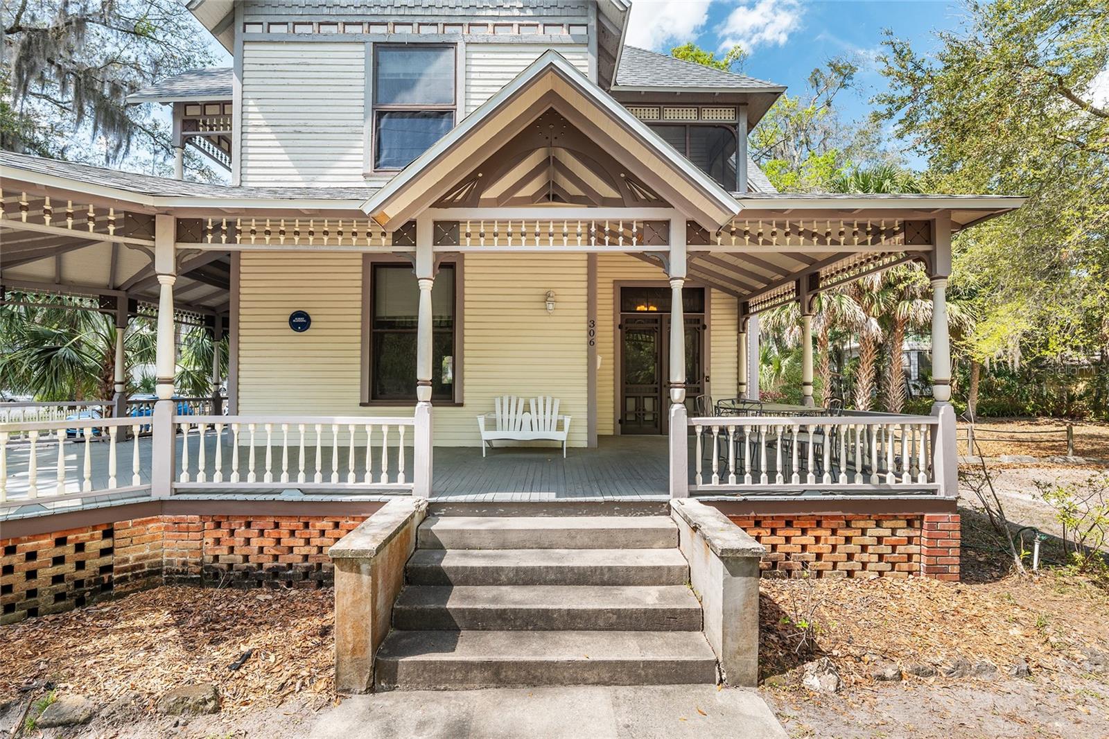 Image 10 of 88 For 306 3rd Street