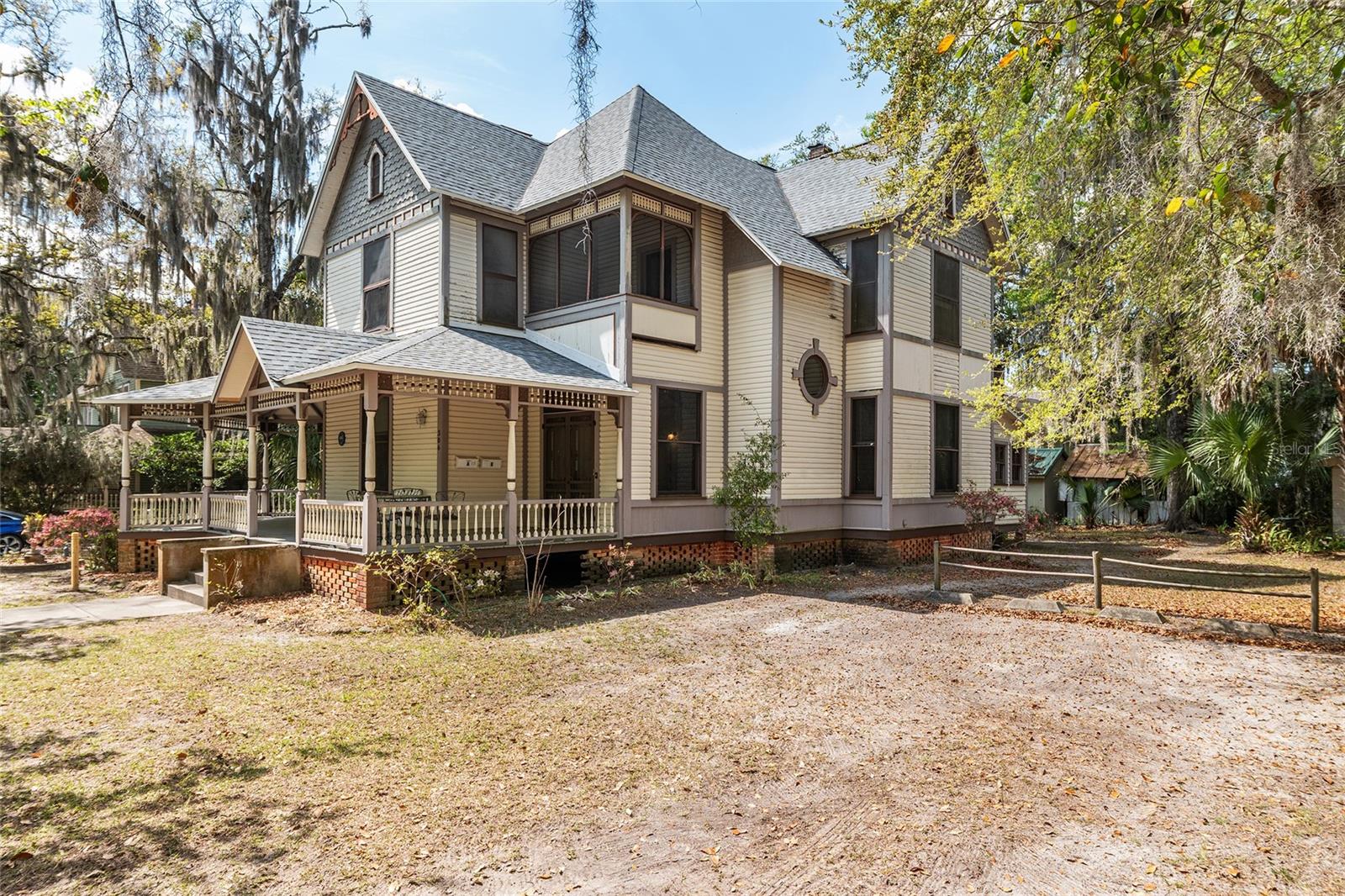 Image 4 of 88 For 306 3rd Street