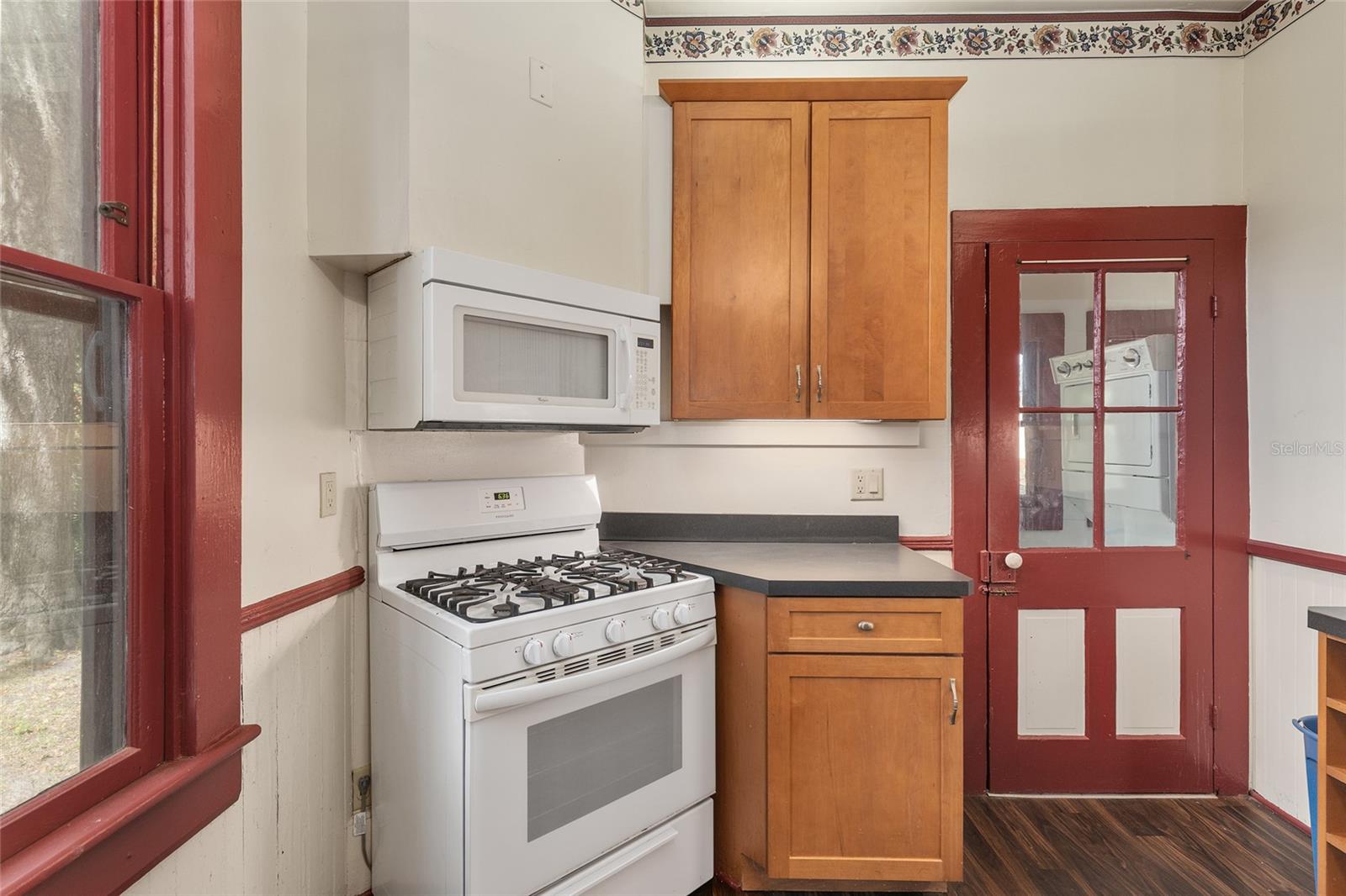 Image 49 of 88 For 306 3rd Street