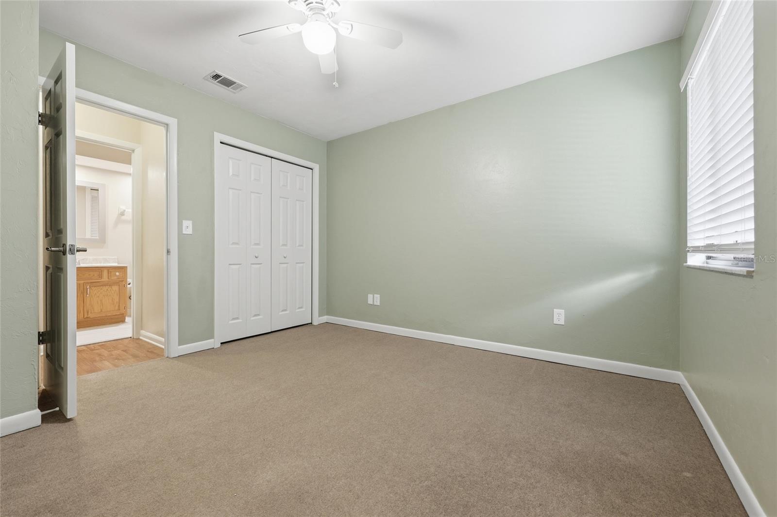 Image 17 of 24 For 3944 27th Lane