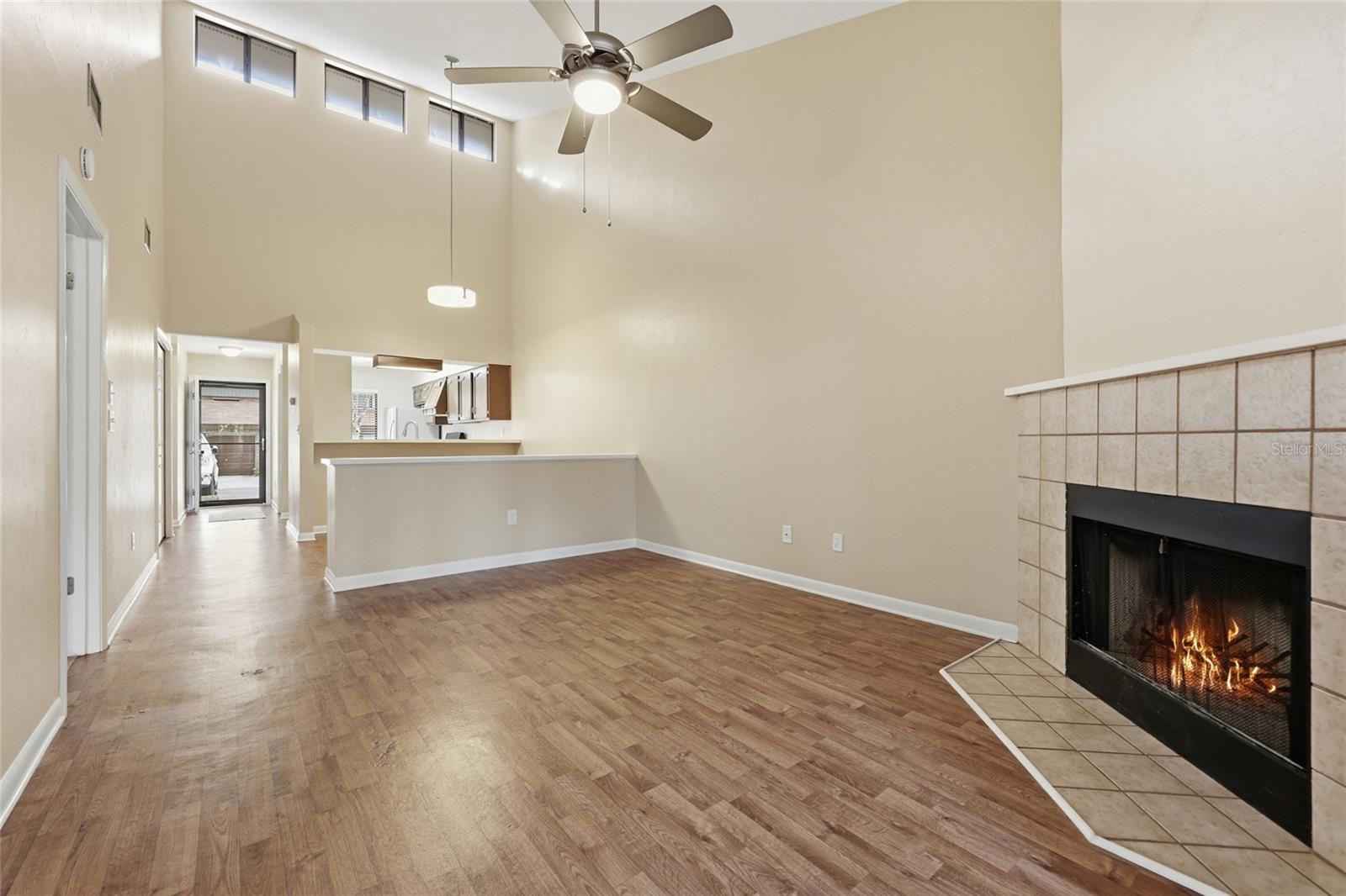 Image 5 of 24 For 3944 27th Lane