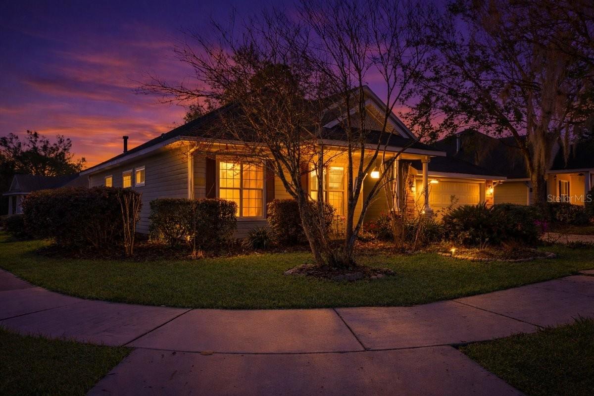 Image 4 of 42 For 7807 84th Way