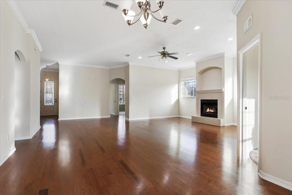 Image 8 of 42 For 7807 84th Way