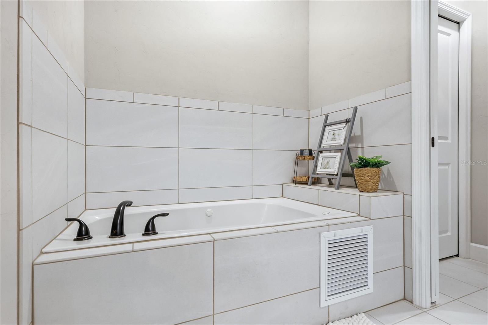 Image 19 of 44 For 8920 8th Place