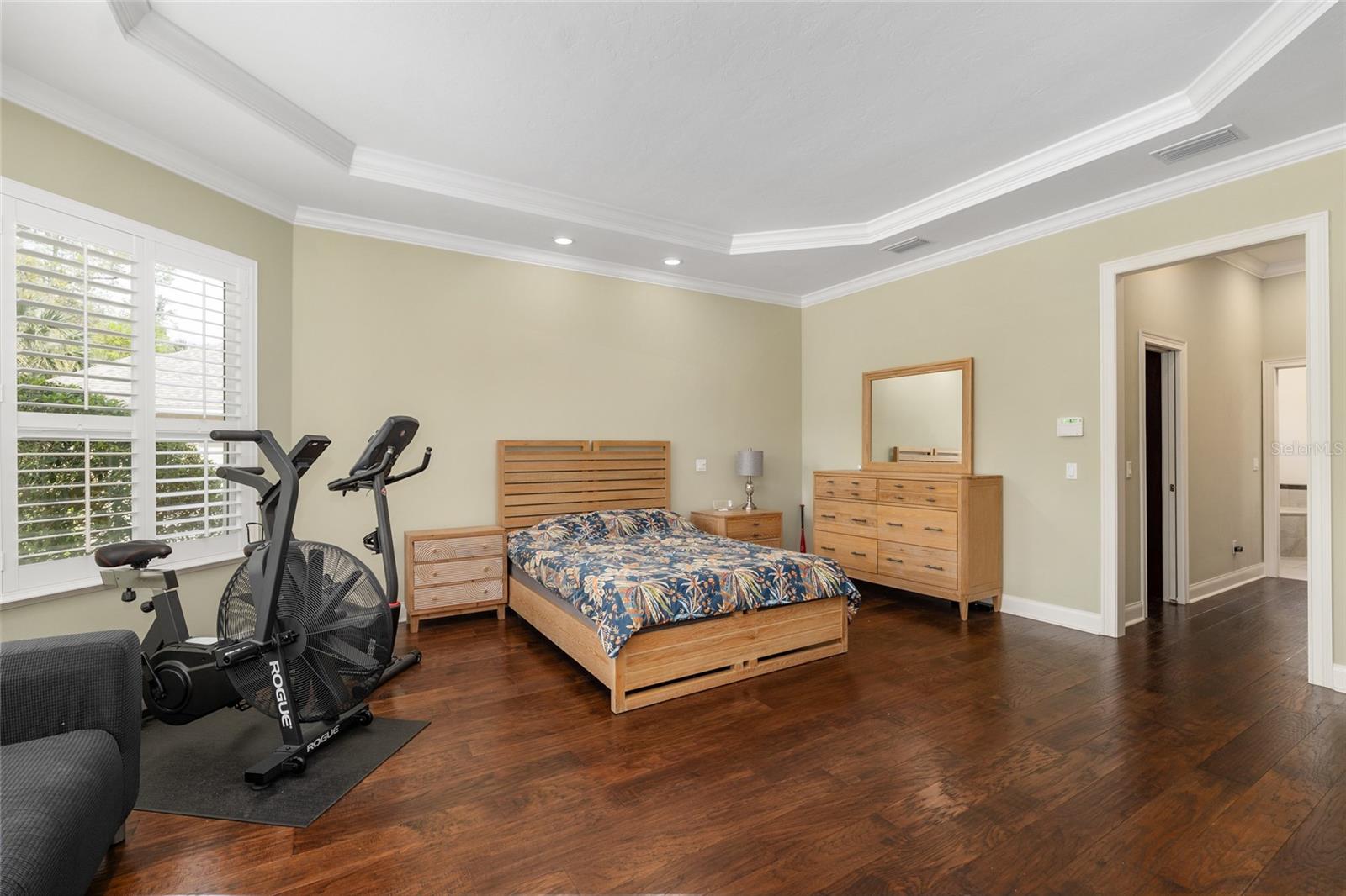 Image 39 of 89 For 3678 105th Street