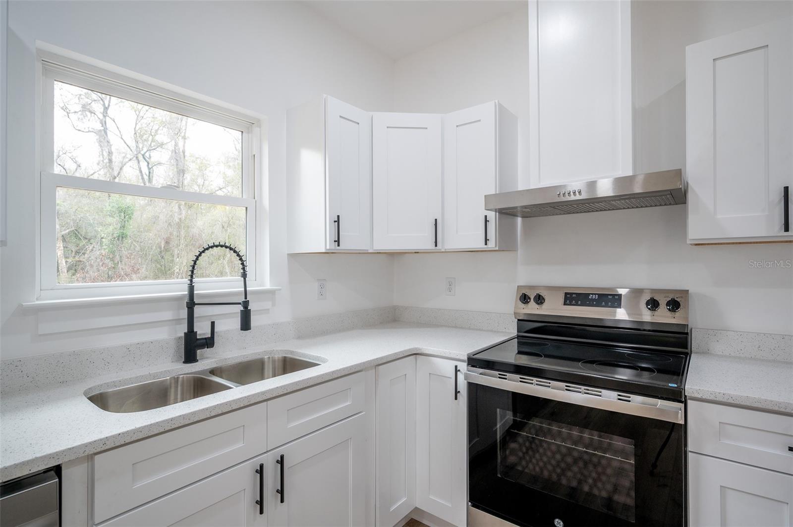 Image 8 of 22 For 12890 107th Avenue