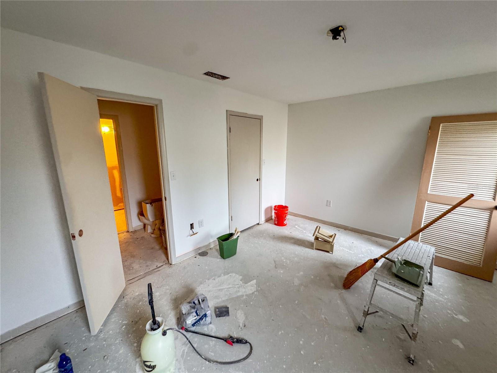 Image 12 of 19 For 2640 14th Drive 328